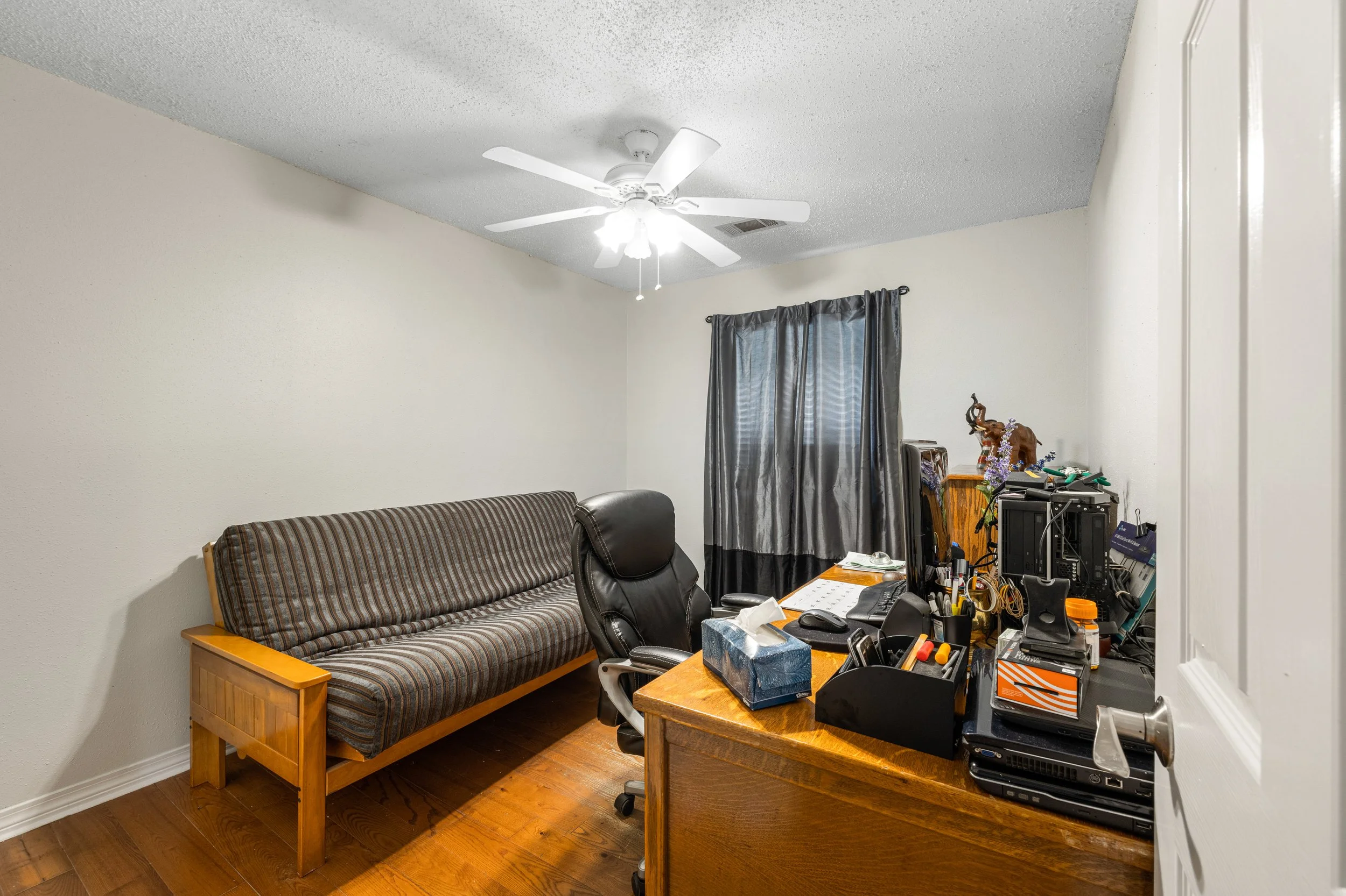 150 Moonraker Drive - 15.jpg