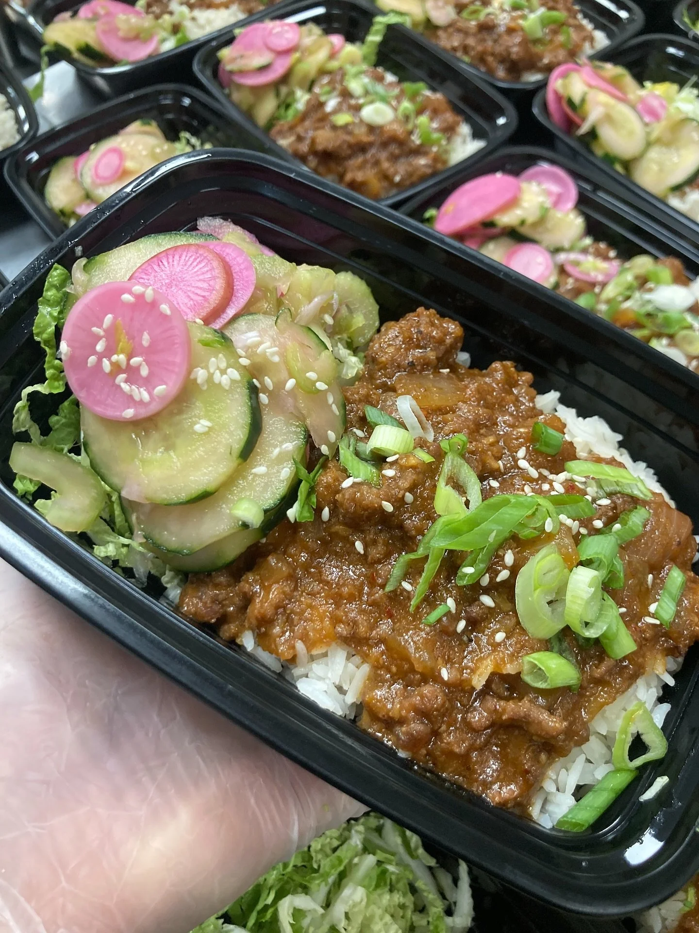 4,449 FREE MEALS! #latergram 

Took summer break AND an IG break.  Sometimes ya need both.

LOTS of meals in the past few weeks so here are some staff favorites!

Meals went to: @germantownfridge @mtairyfridge @southphlcommunityfridge @themastermindc