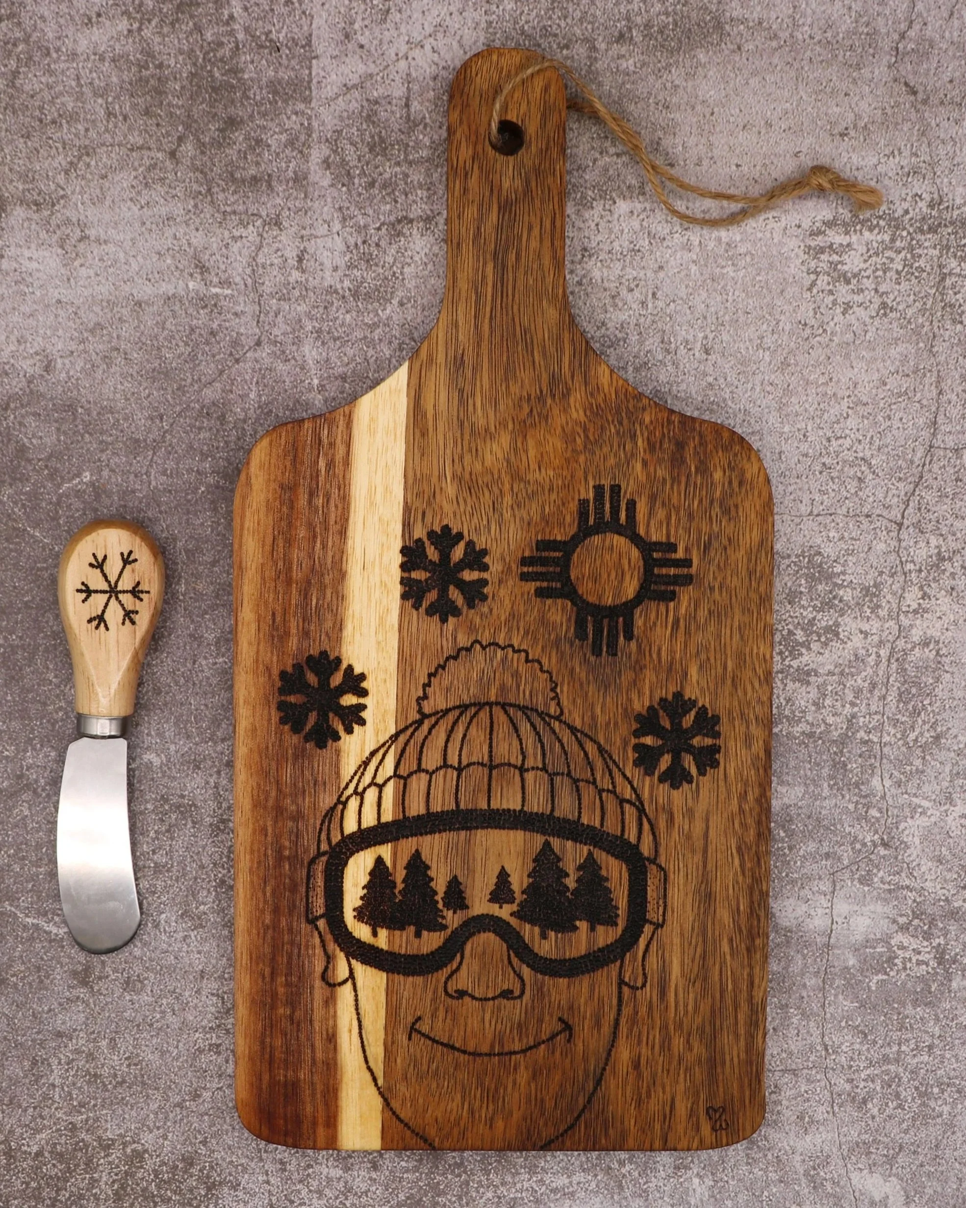 Snow+Guy+Cutting+Board+knife+SQ.jpg