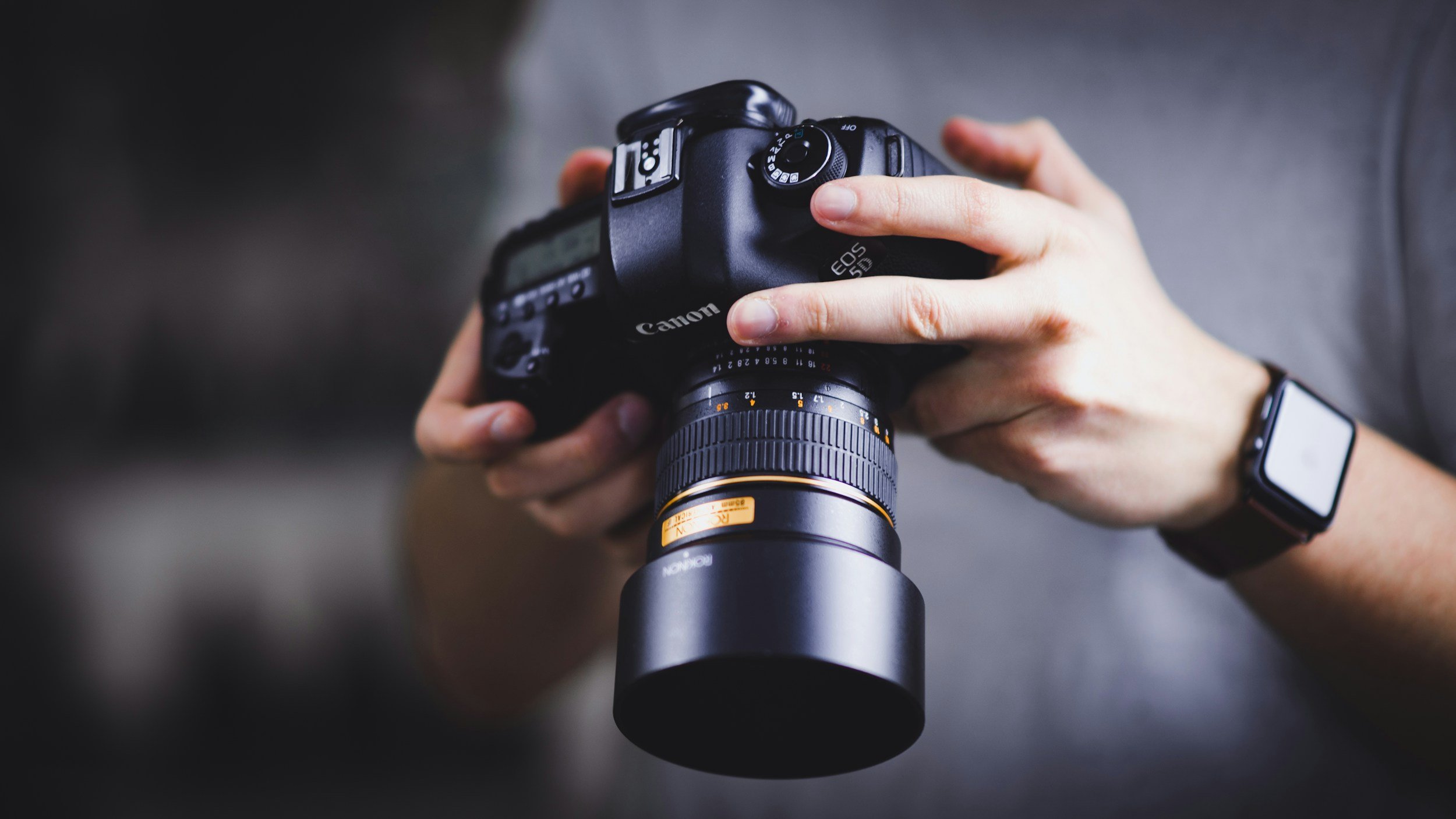 Photographer to Visit Mayfair Lane