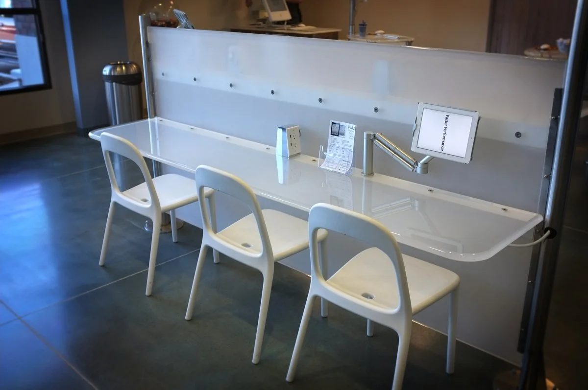 Independent Apple Store Customer Desk