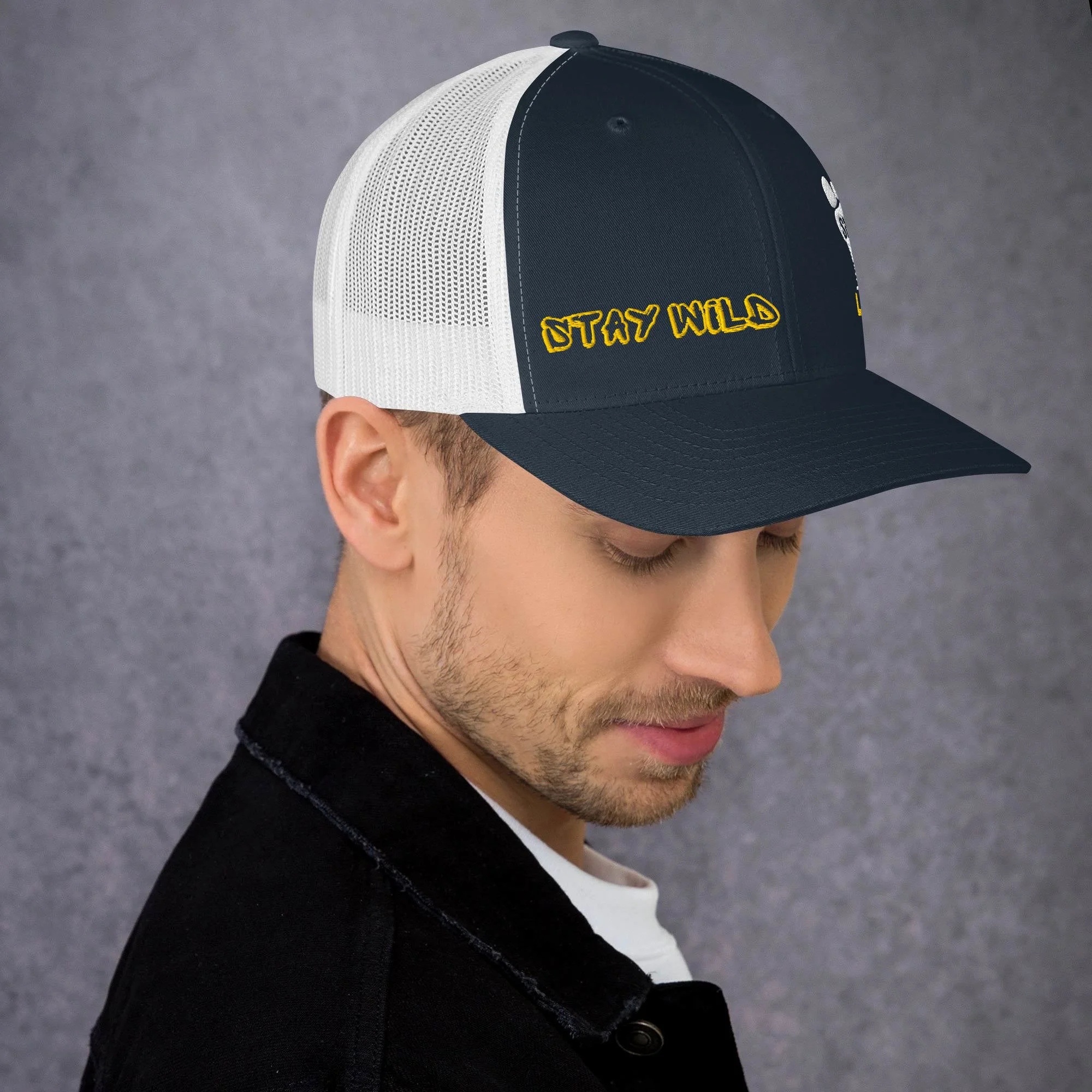 retro-trucker-hat-navy-white-right-67d22e6071af1.jpg