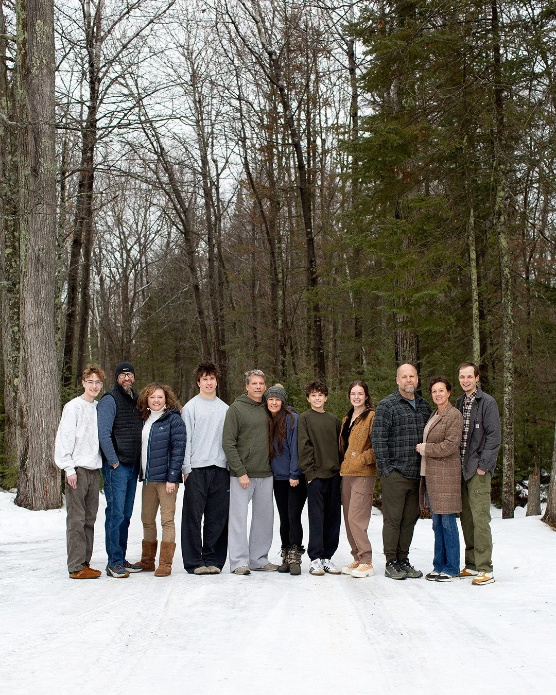 No better way to close out 2025 than with a cherished family photoshoot. We love spending Christmas in the Northwoods at my sister&rsquo;s beautiful home, and this year (last year😜) I decided to bring my "good" camera. ✨

Wishing everyone 