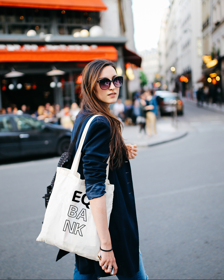 girl-with-tote.png