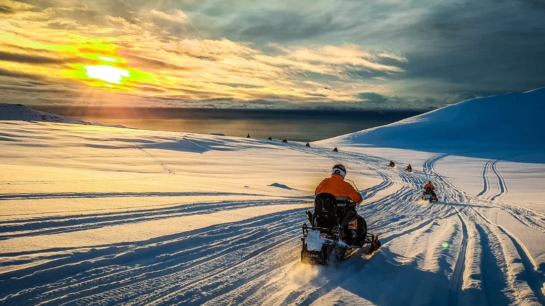 snowmobiling on eyjafjallajokull 3.png