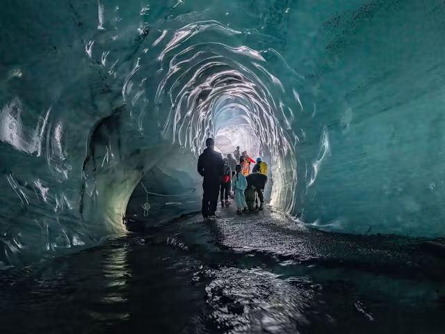 Ice Caving Discover Iceland’s Top Ice Caves: A Complete Guide to the Best Ice ...