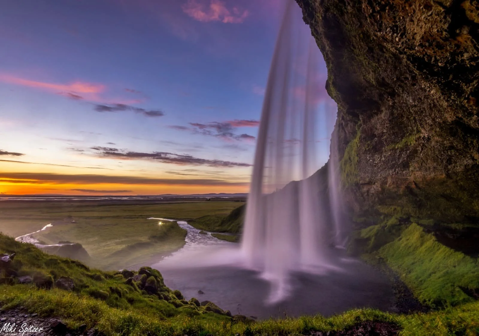 Popular Iceland attractions like the Golden Circle and South Coast often suggested in AI-generated Iceland itineraries
