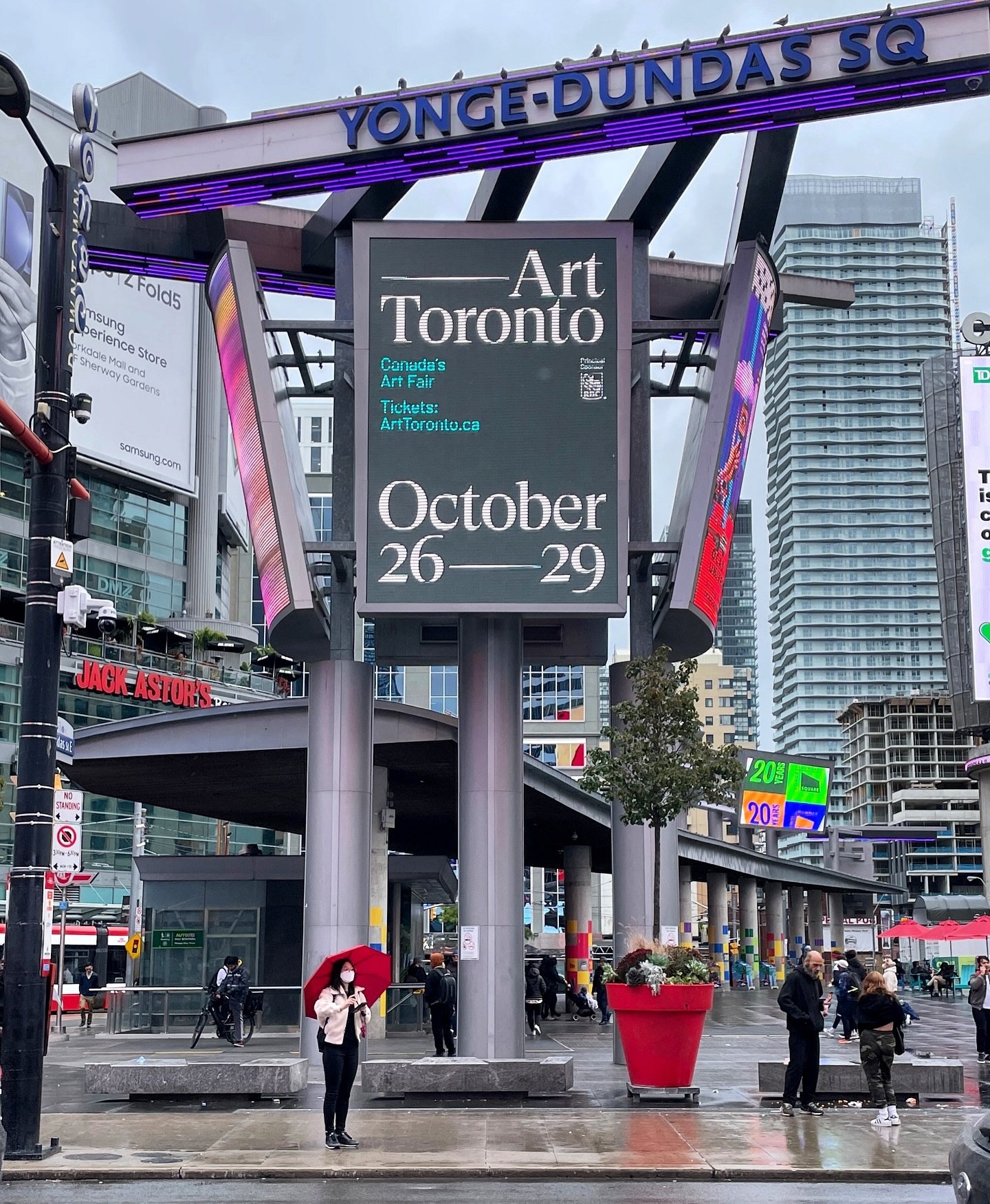 Recent work for Art Toronto, Canada&rsquo;s oldest and largest international art fair.

@art_toronto 

#branding #design #graphicdesign #visualidentity #artdirection #branddesign #advertising #typography #signage #wordmark #typography #designbysalita