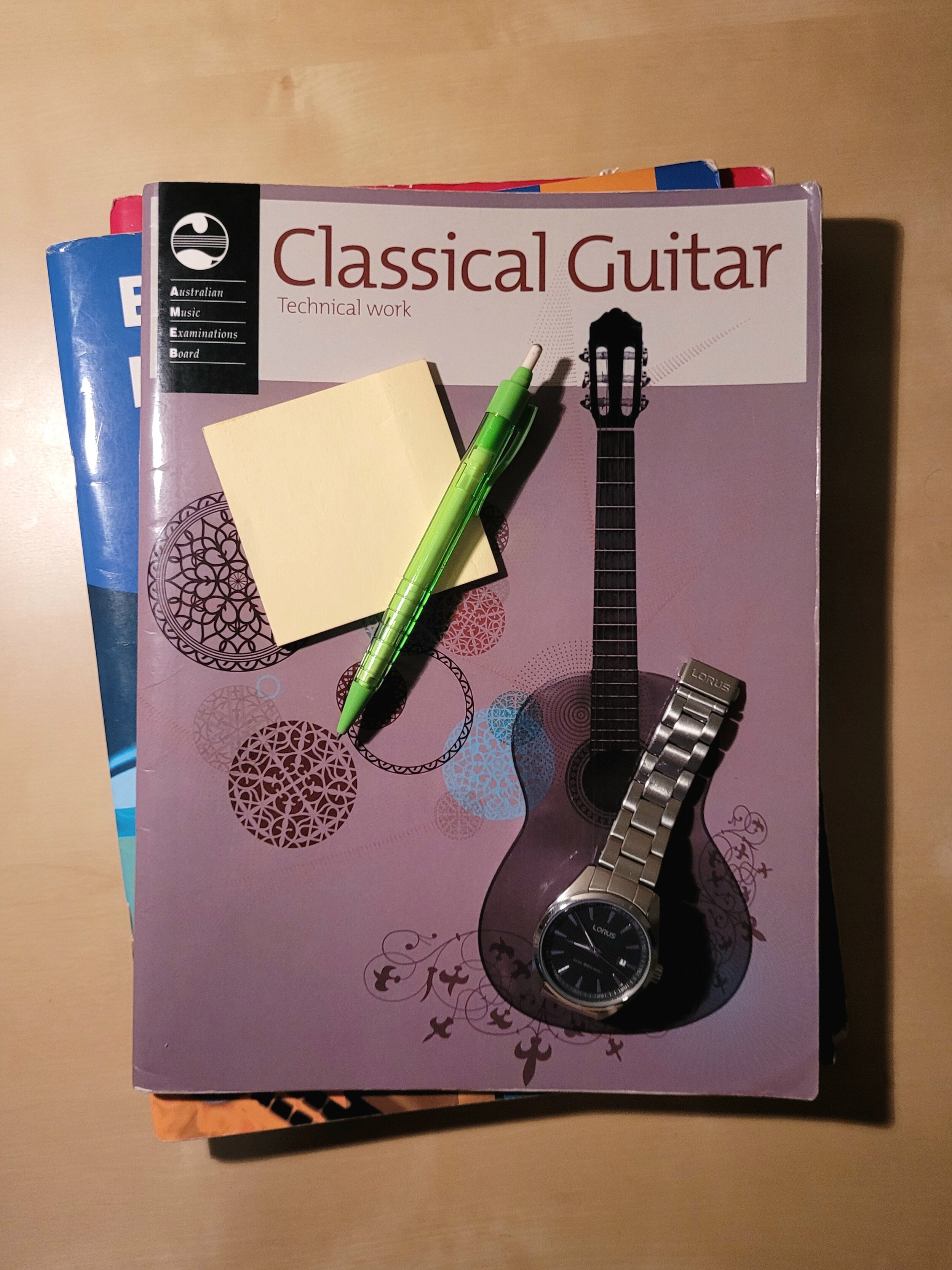 What guitar students should learn in a first lesson