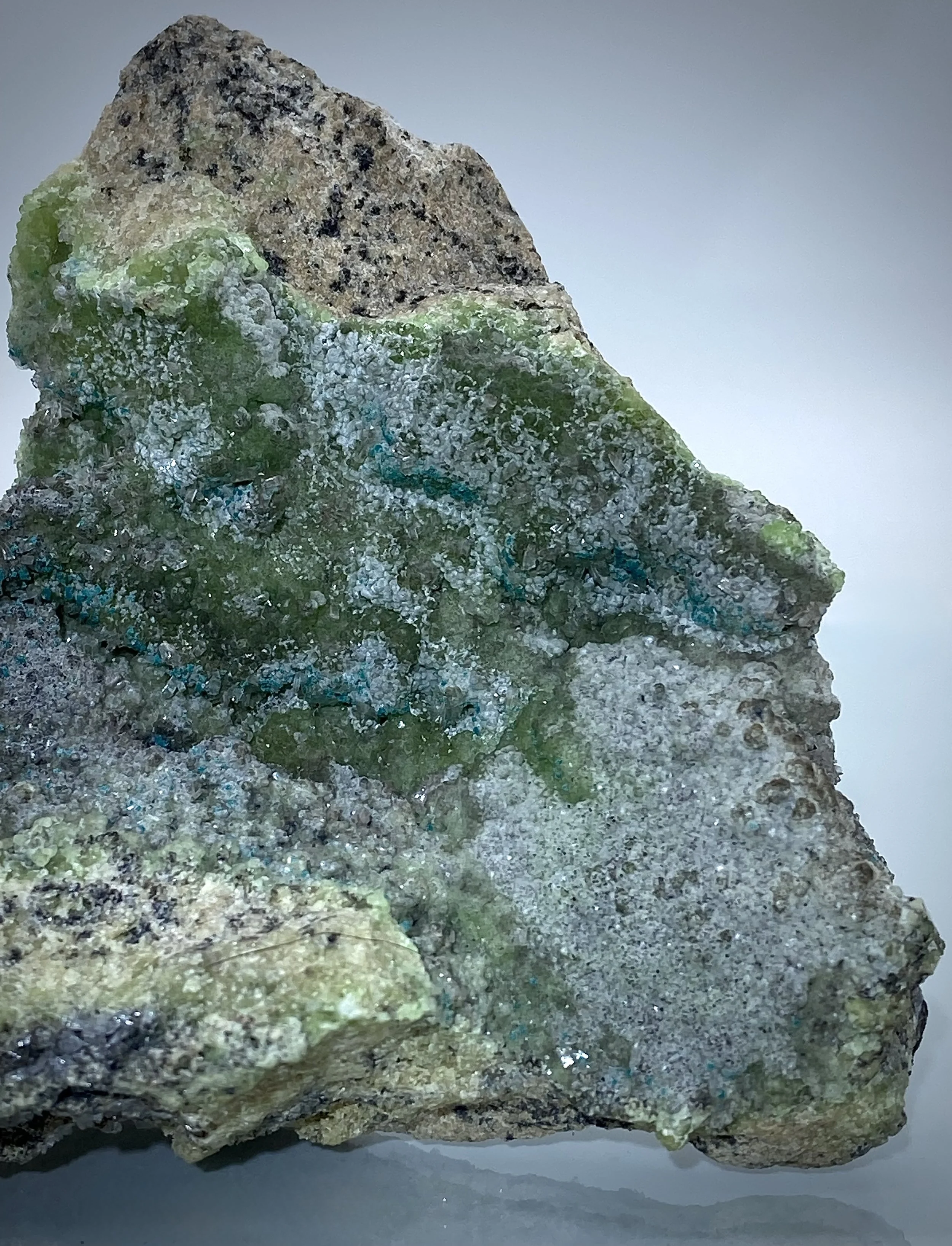 HEMIMORPHITE ON SMITHSONITE - 79 MINE ARIZONA 3.jpeg