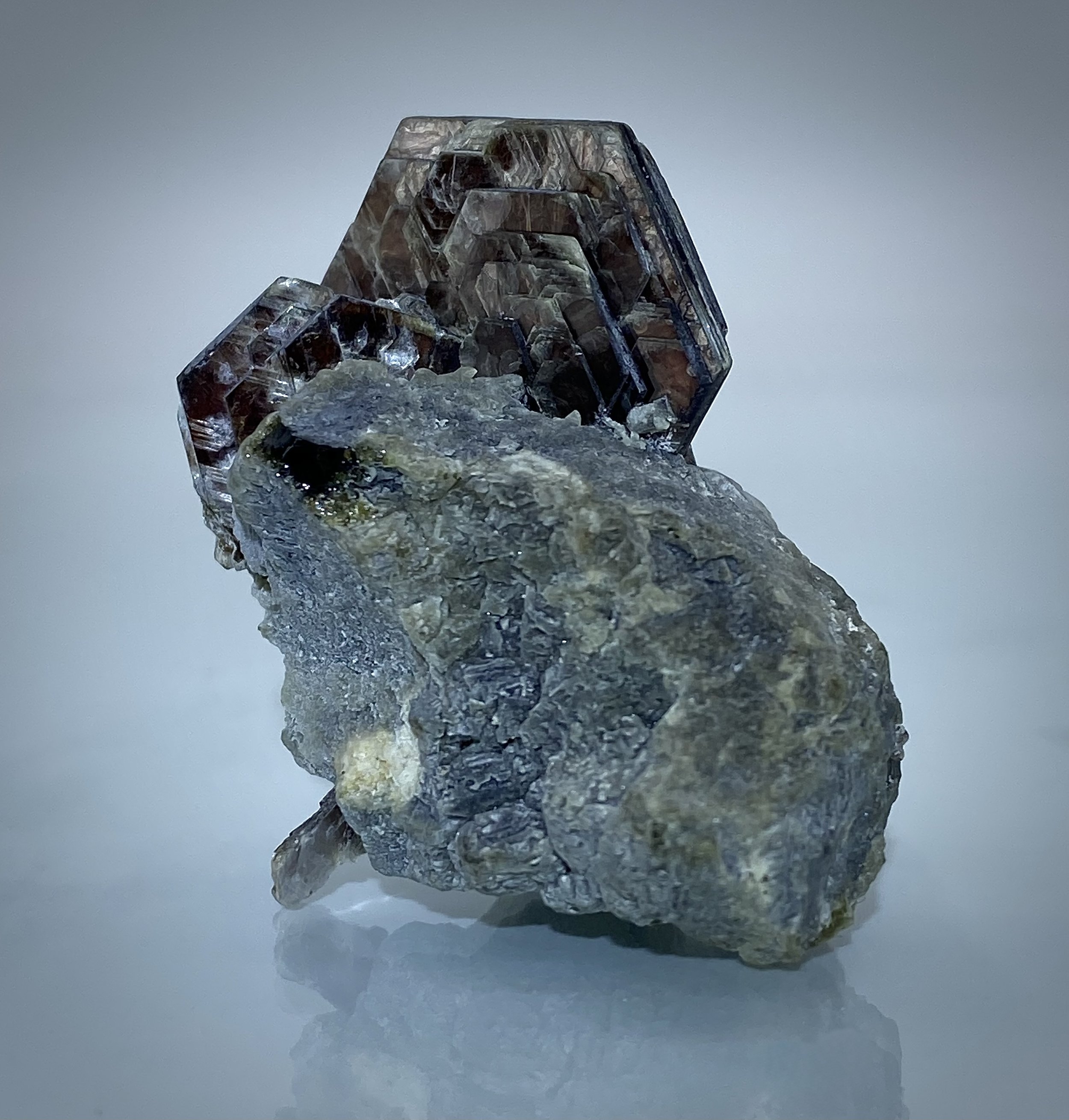 ZINNWALDITE W APATITE - MINAS GERAIS, BRAZIL 2.jpeg