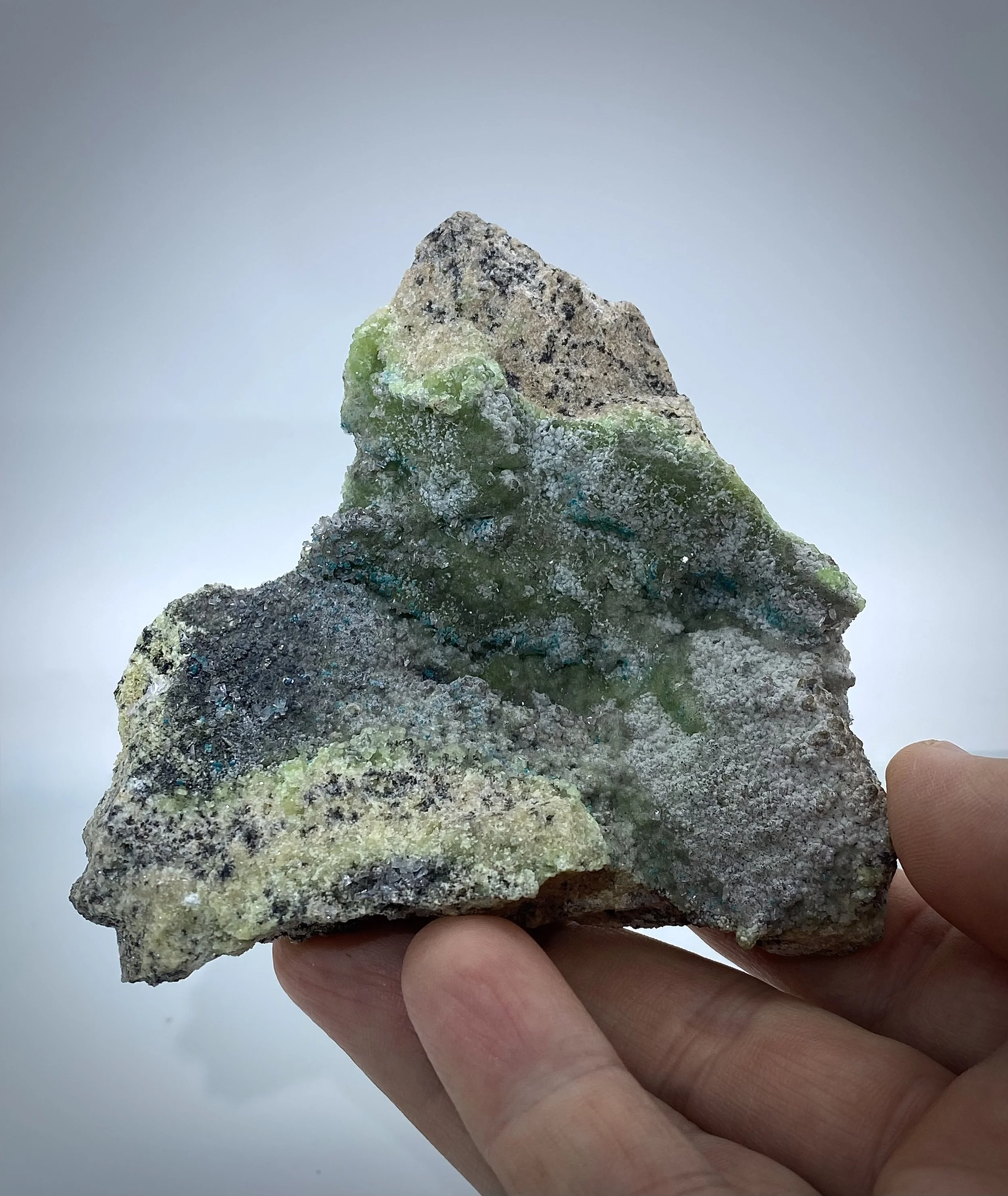 HEMIMORPHITE ON SMITHSONITE - 79 MINE ARIZONA 10.jpeg