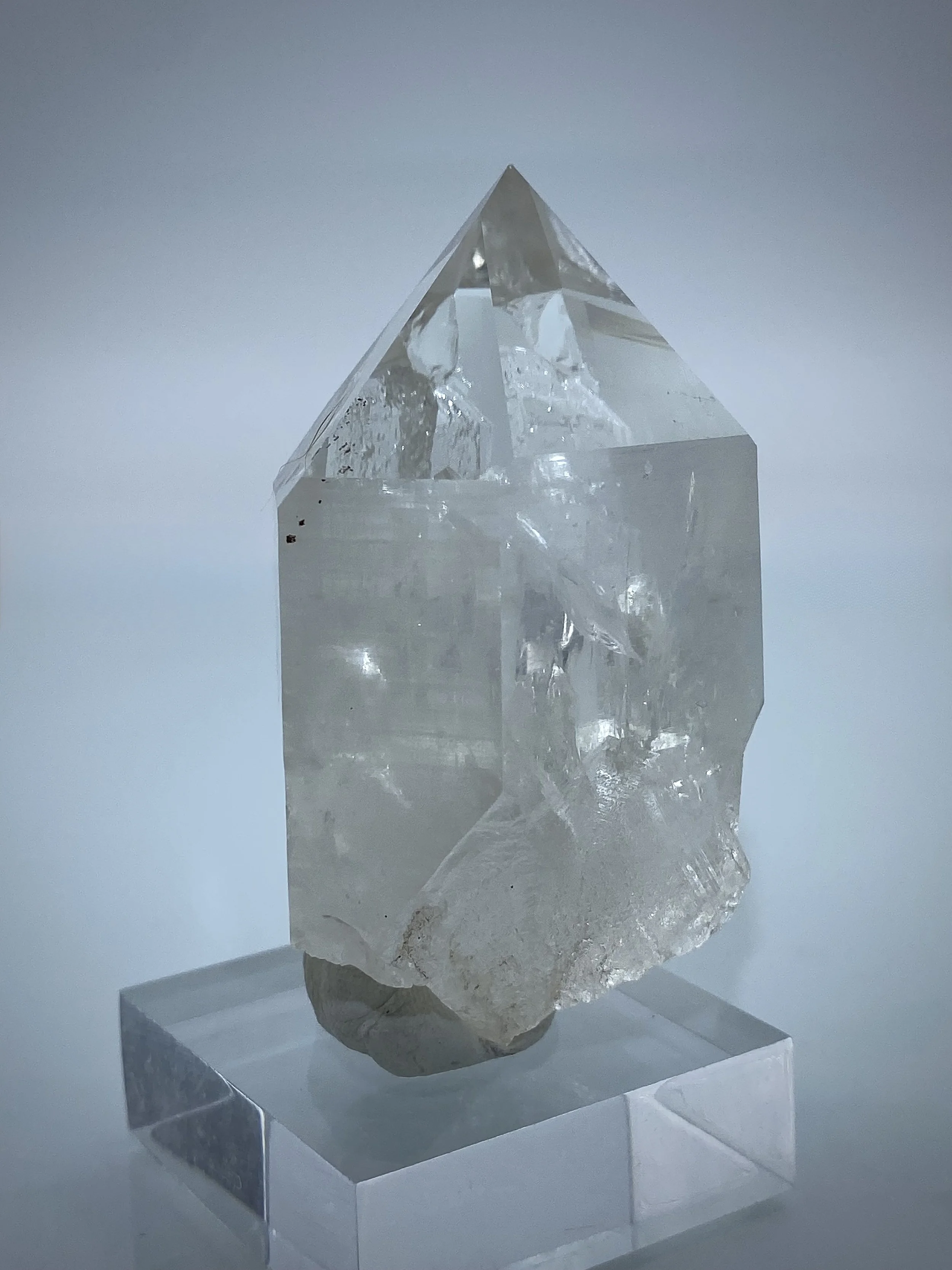 CLEAR QUARTZ -  FORESTHILL, PLACER COUNTY, CALIFORNIA 3.jpeg