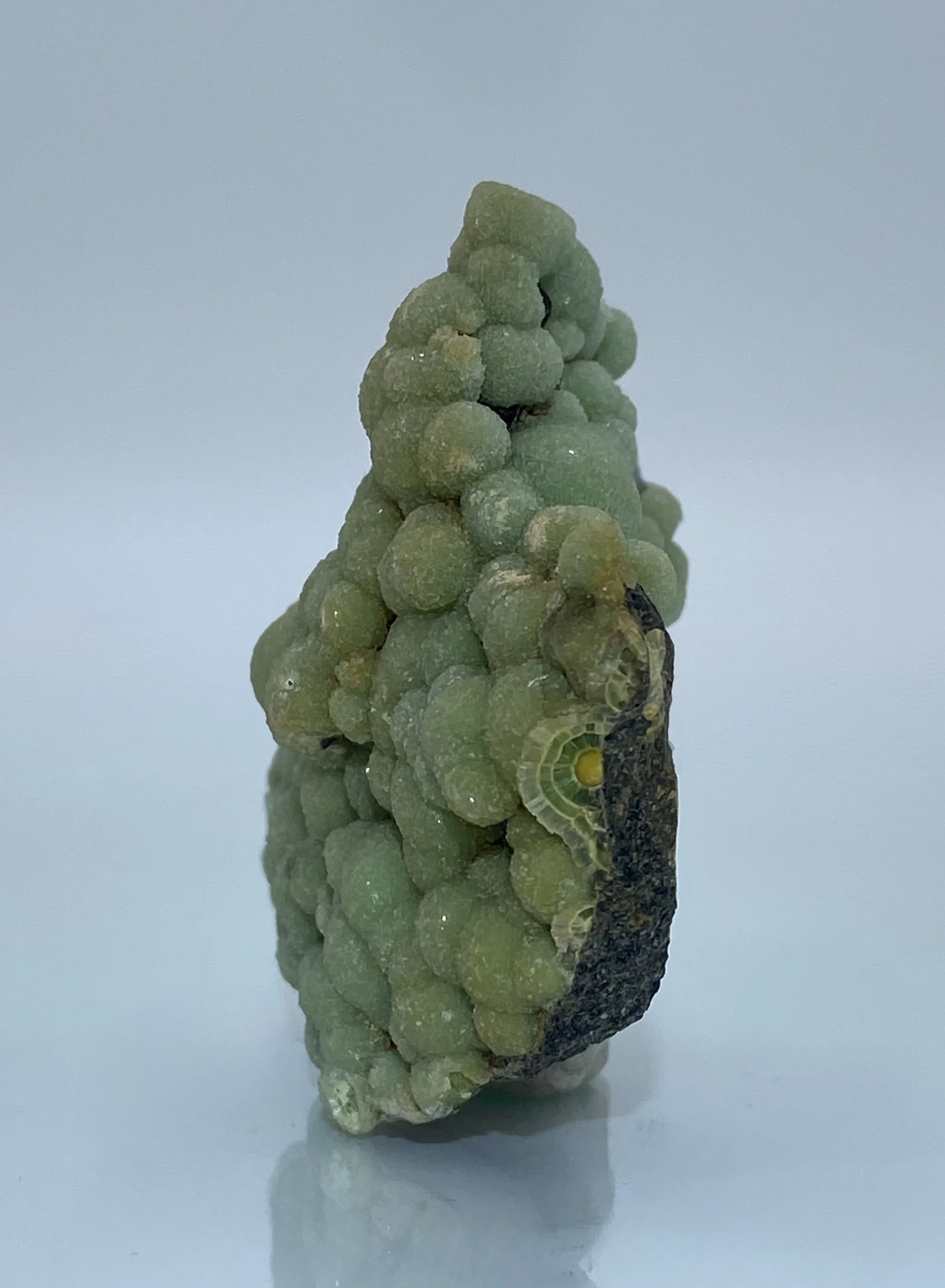 Wavellite-Mauldin Mountain Quarries, Mauldin Mt., Montgomery Co., Arkansas, USA 8.jpeg