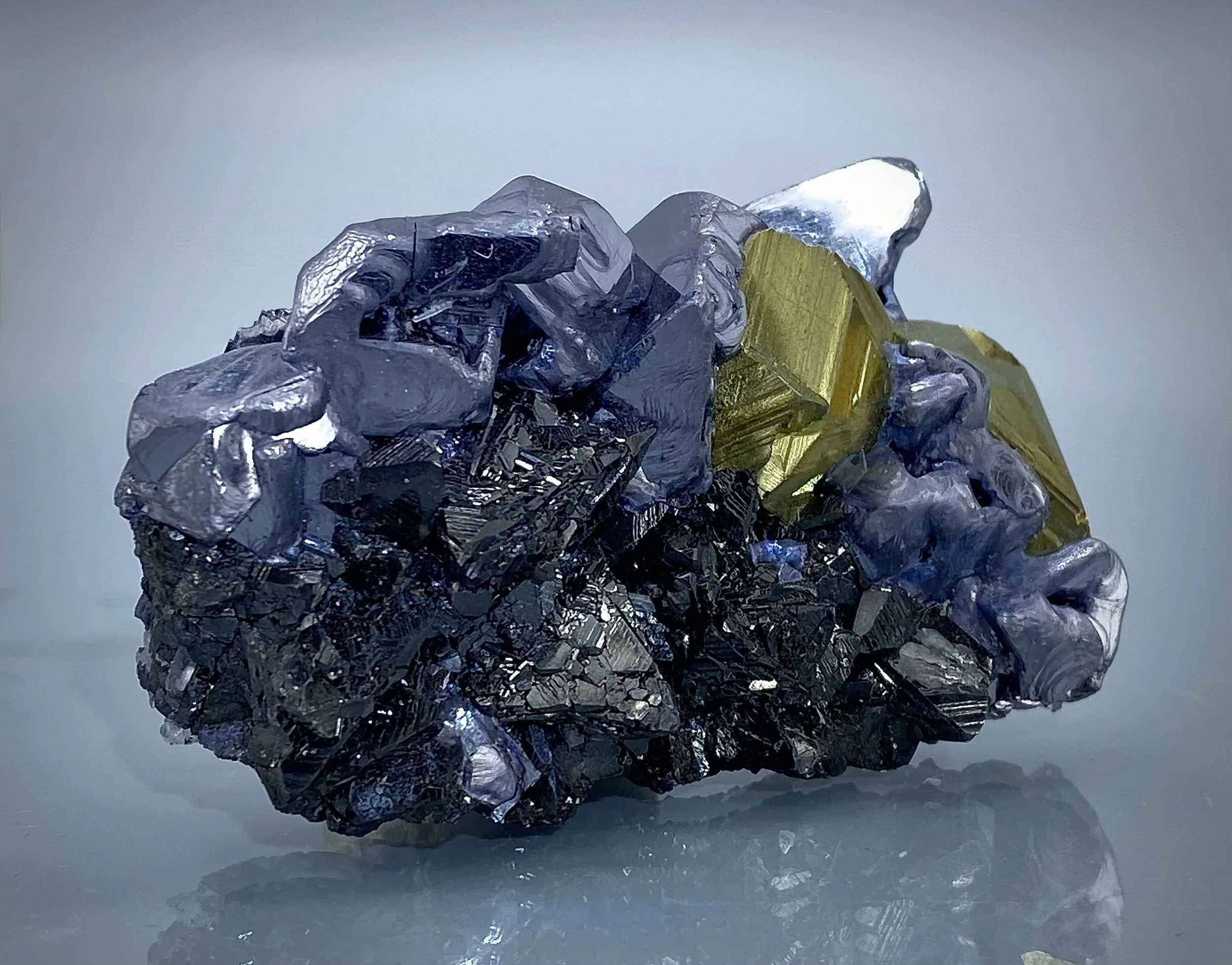 Galena, Chalcopyrite & Sphalerite, Dal'negorsk, Russia 3.jpeg