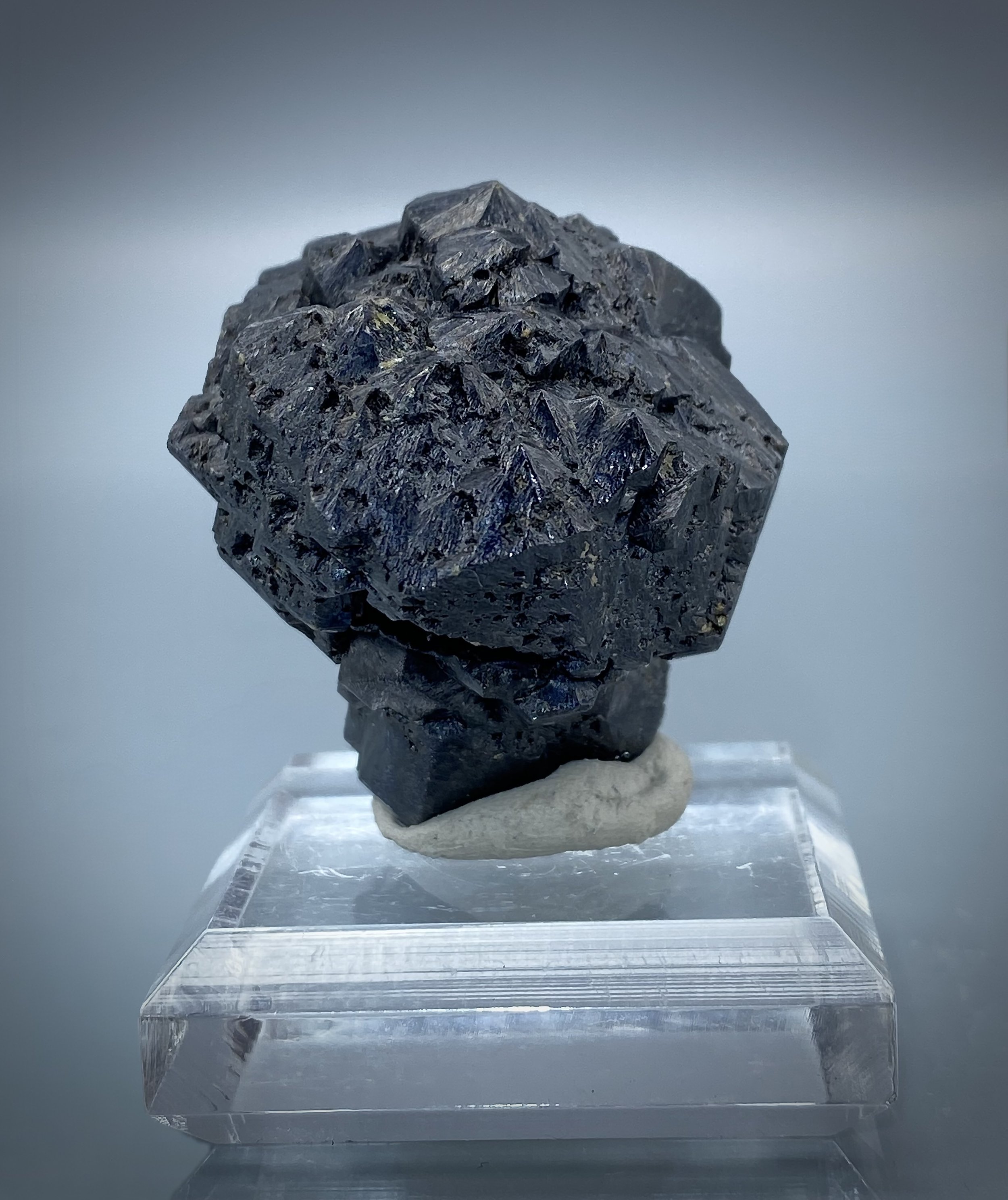 Sphalerite - Klein Quarry, Coralville, Johnson County, Iowa, USA 8.jpeg