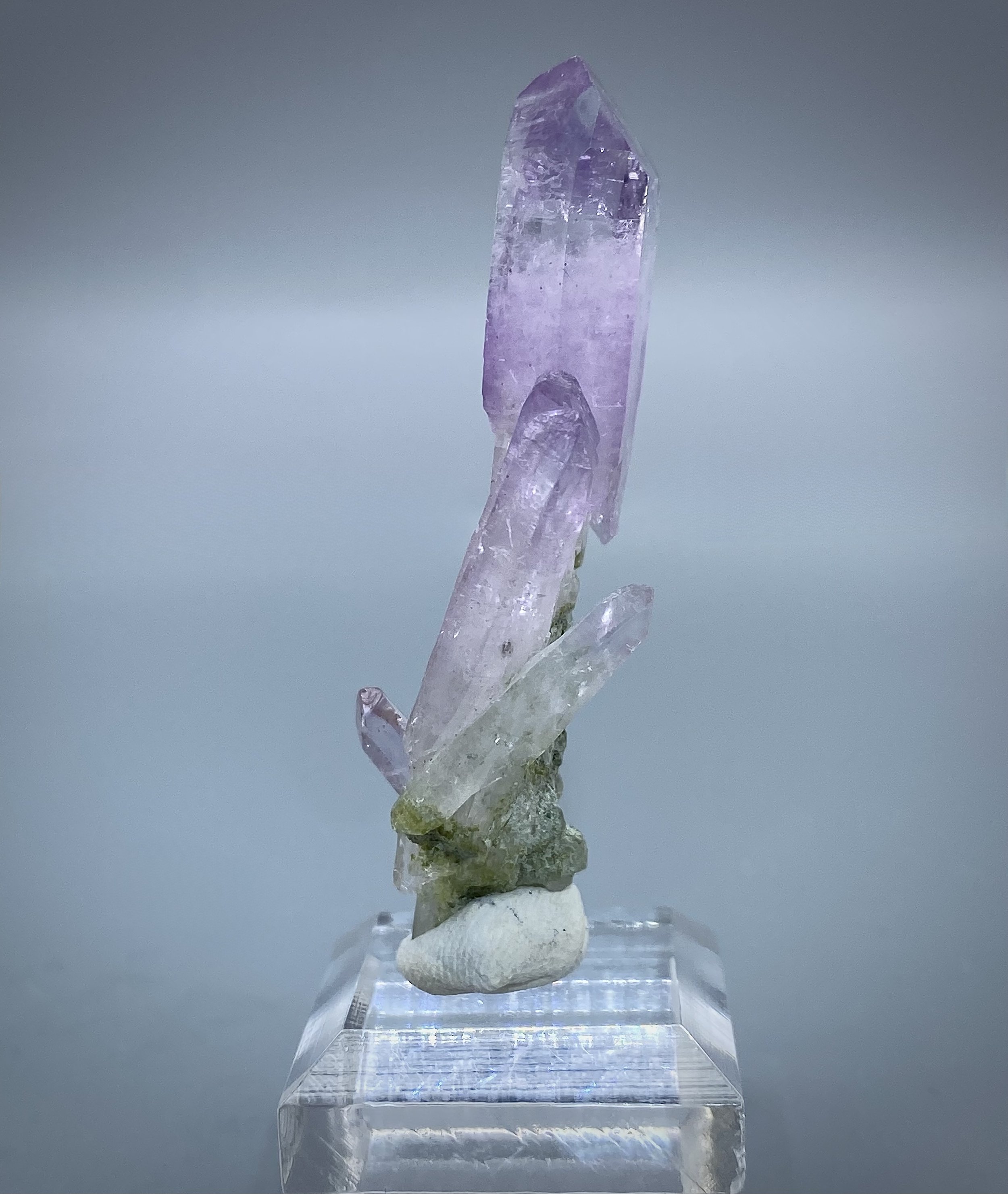 AMETHYST & EPIDOTE - VERA CRUZ, MEXICO 5.jpeg