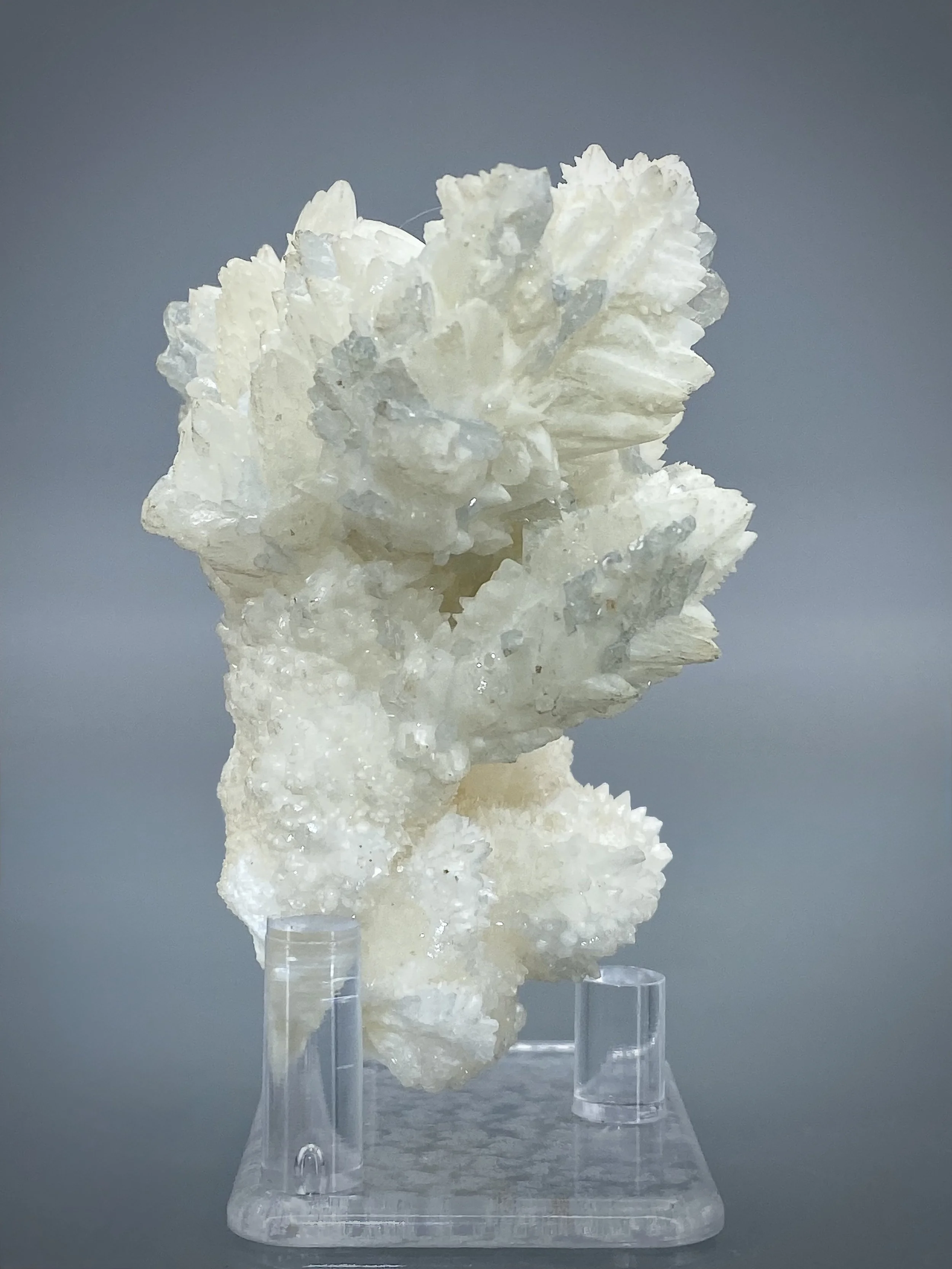 CELESTINE ON CALCITE-MOJINA MINE MEXICO9.jpeg