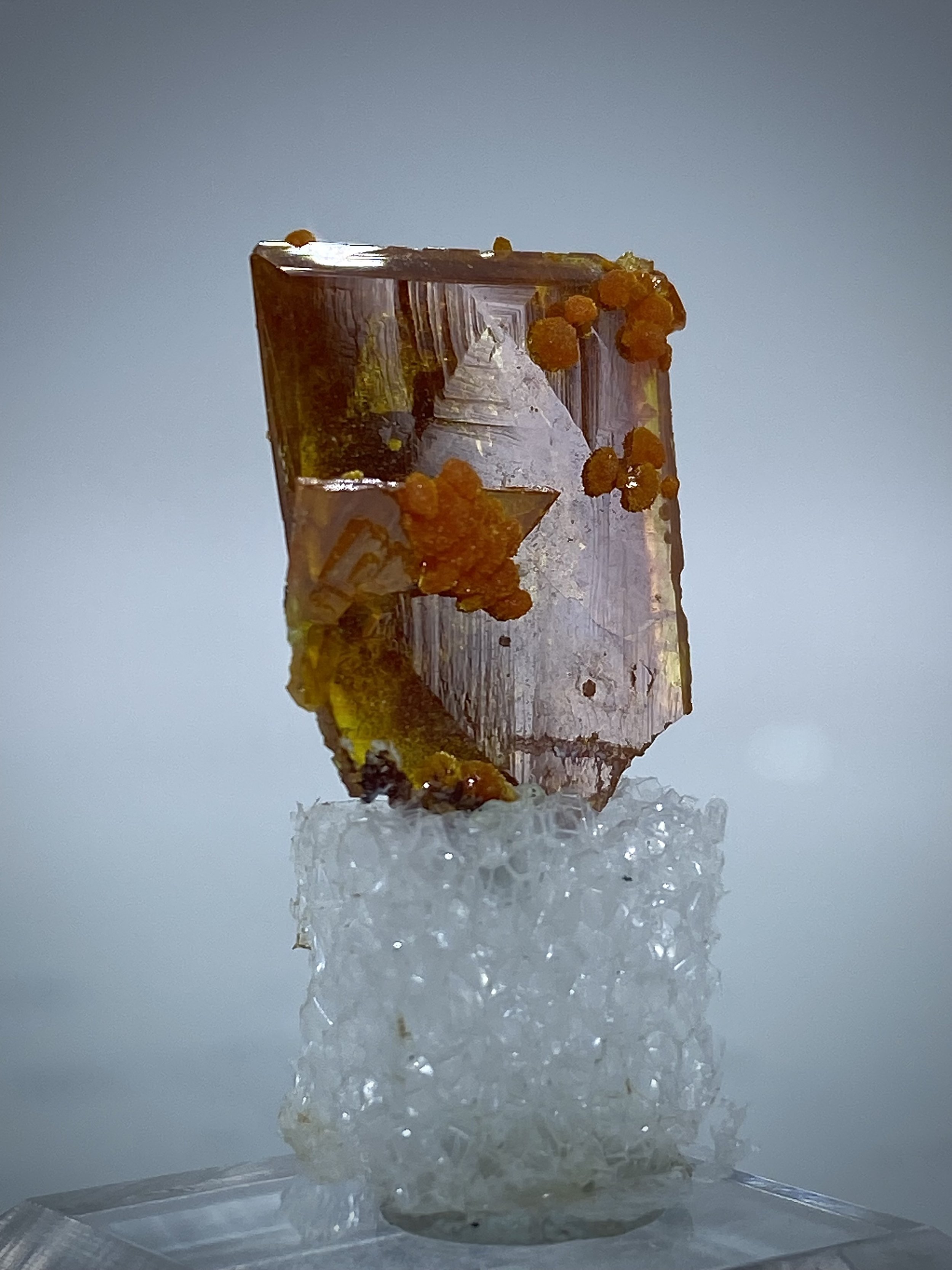 WULFENITE & MIMETITE - ROWLEY MINE ARIZONA 3.jpeg