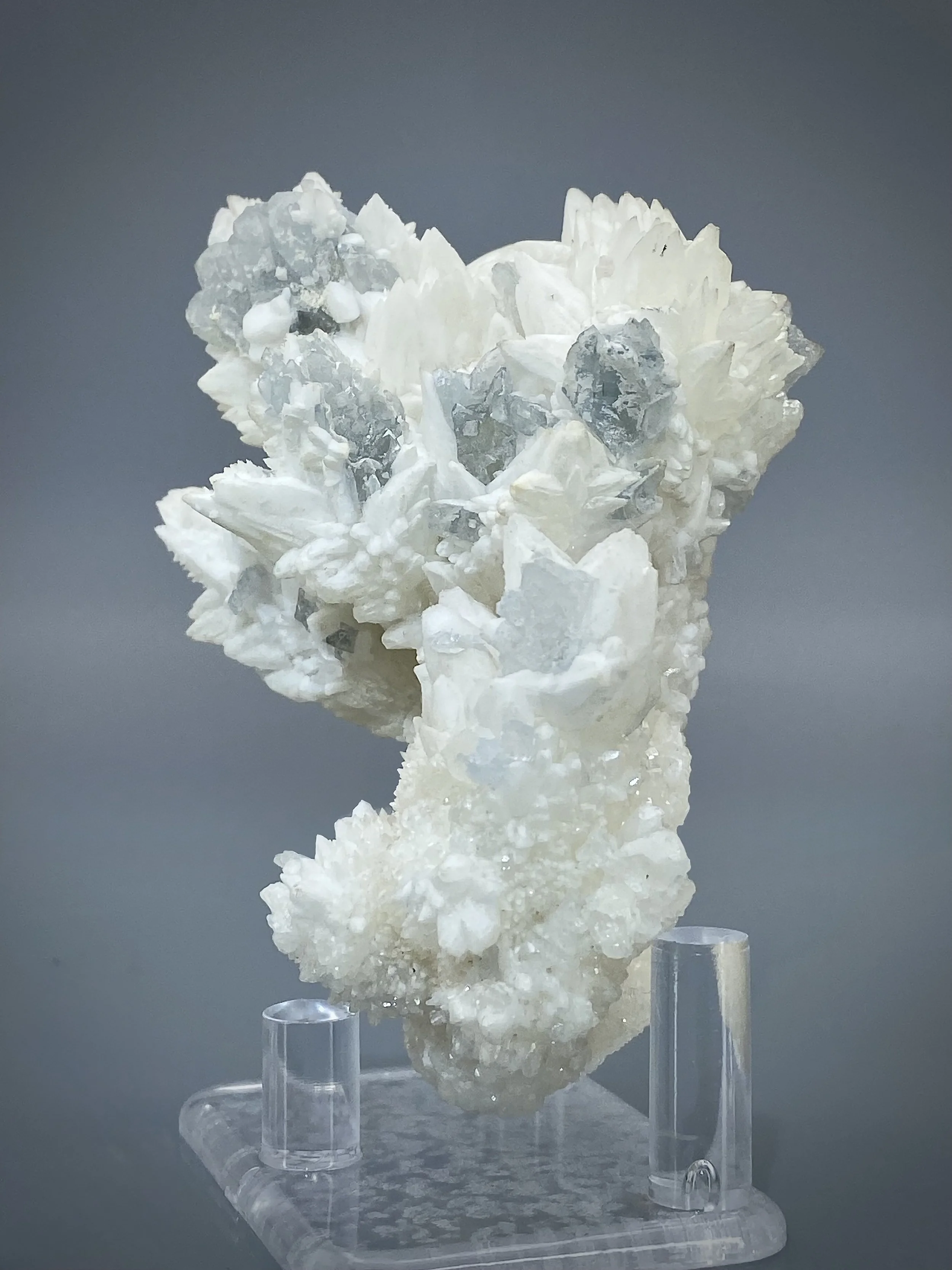 CELESTINE ON CALCITE-MOJINA MINE MEXICO7.jpeg