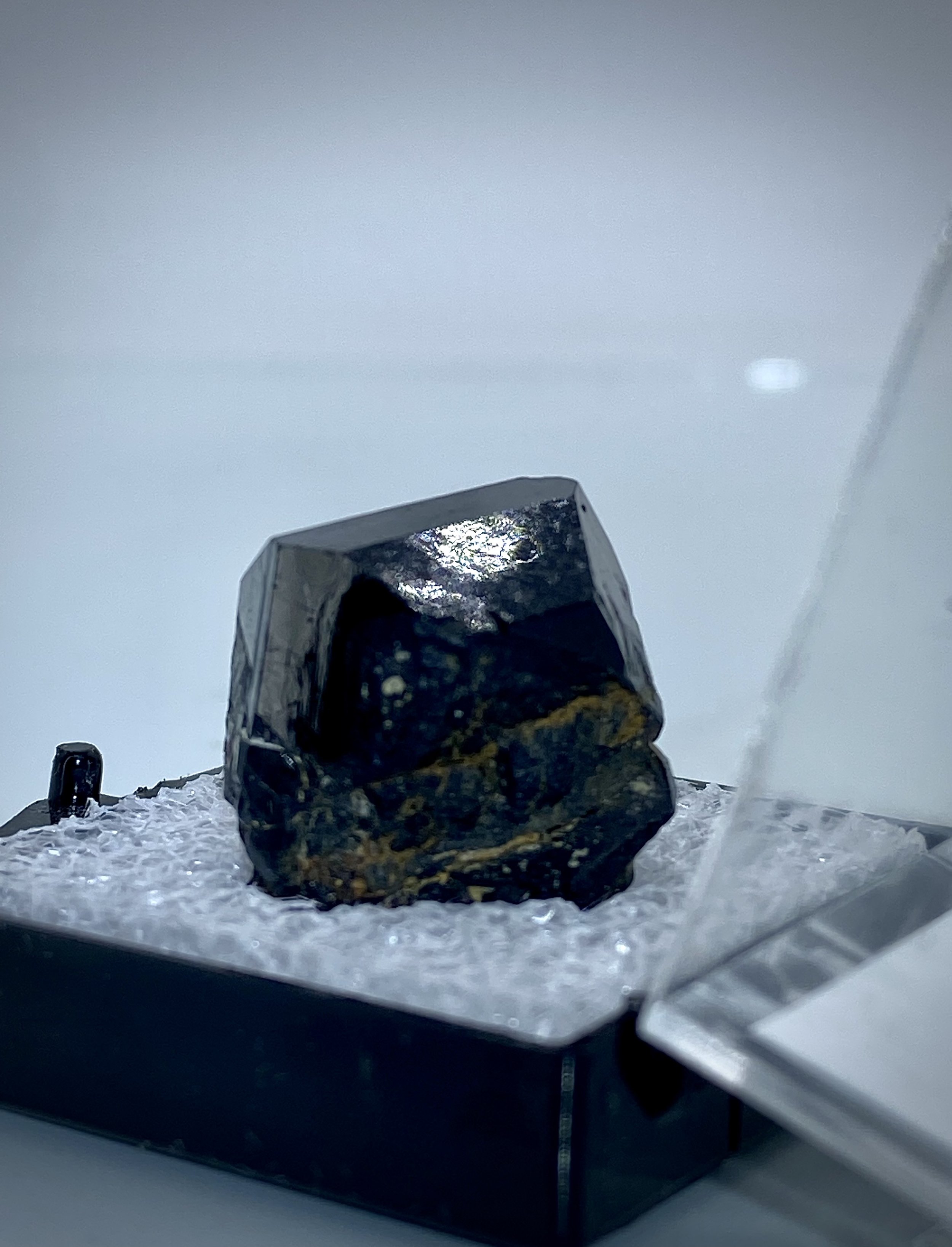 SCHORL TOURMALINE - TIMMS HILL, CONNECTICUT 6.jpeg