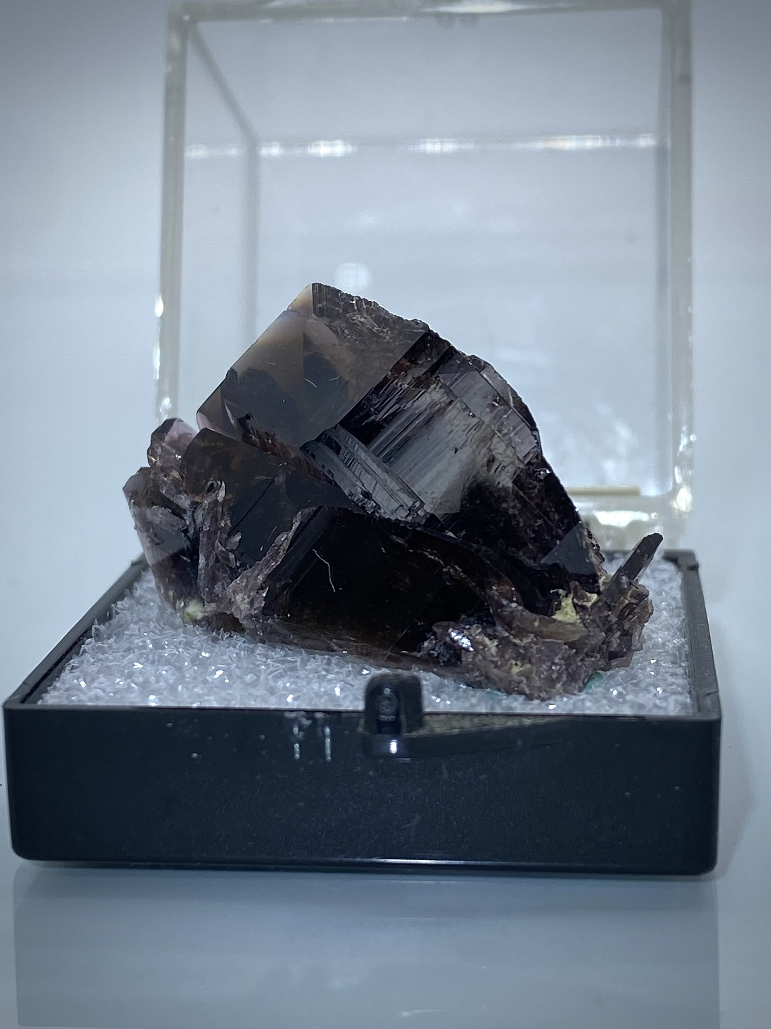 FERROAXINITE - NEW MELONES DAM, CALIFORNIA 2.jpeg