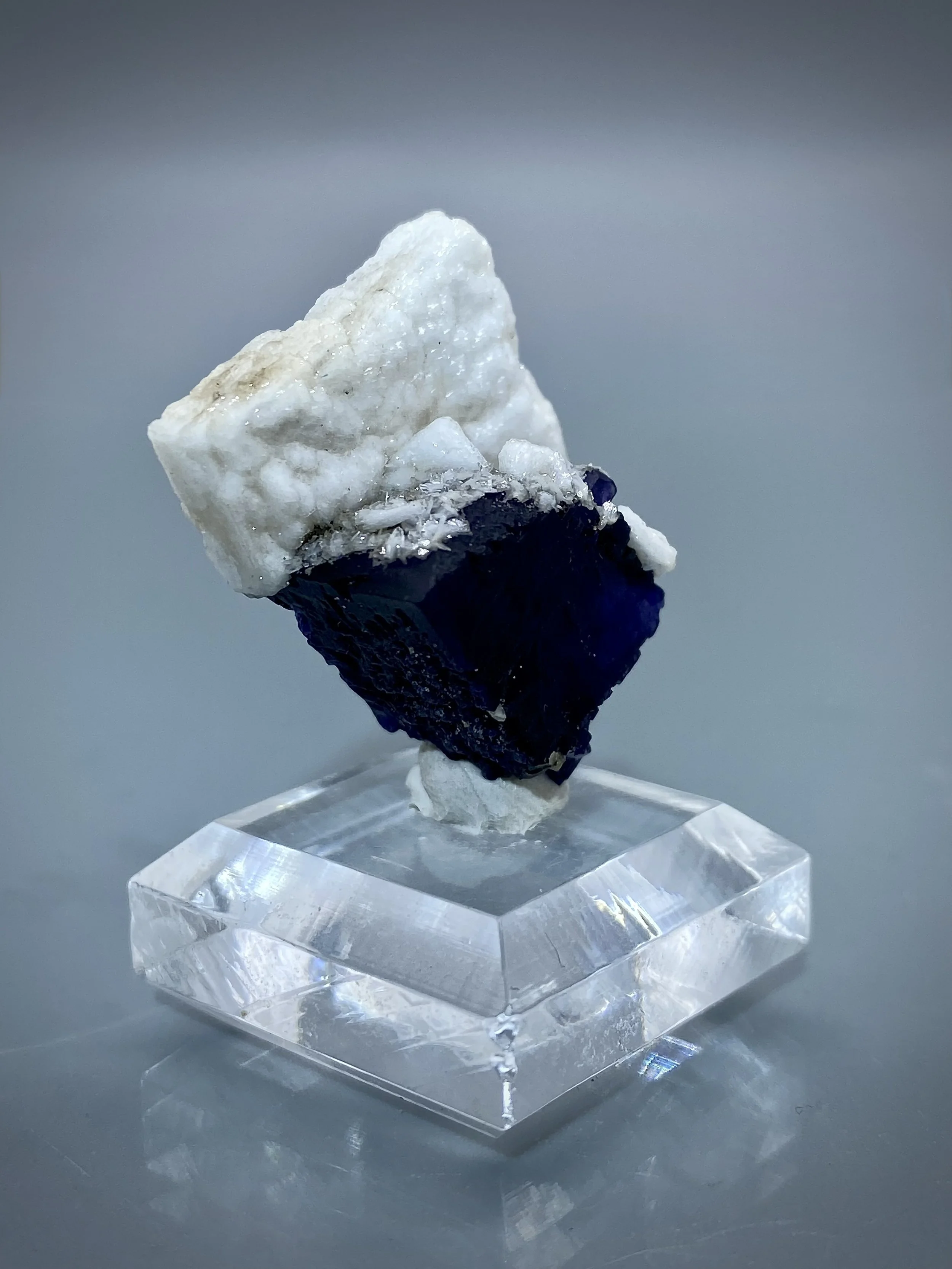 Barite on Fluorite - Berbes Mine, Austrias, Spain4.jpeg