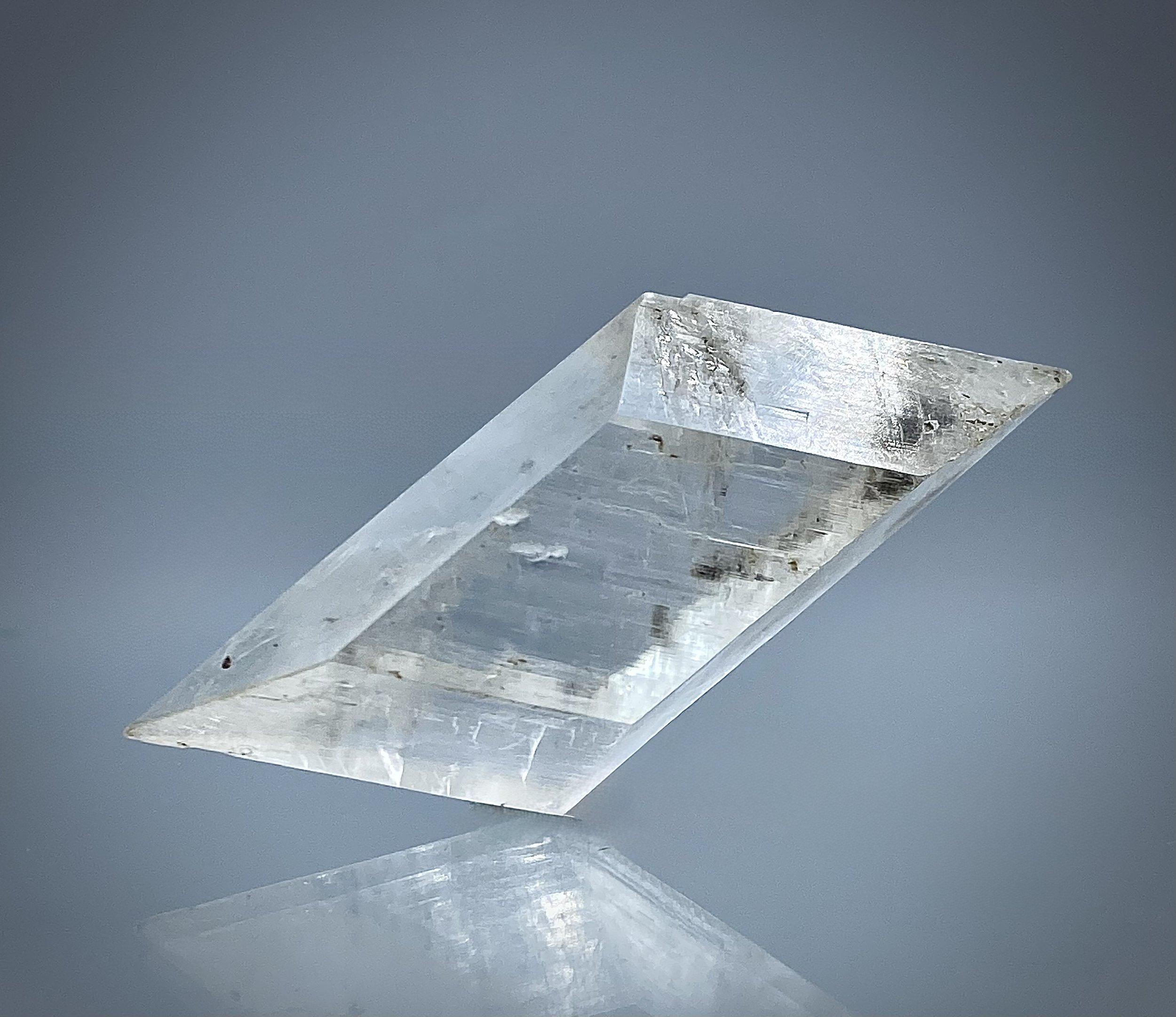 Gypsum (Hourglass Fluorescent)