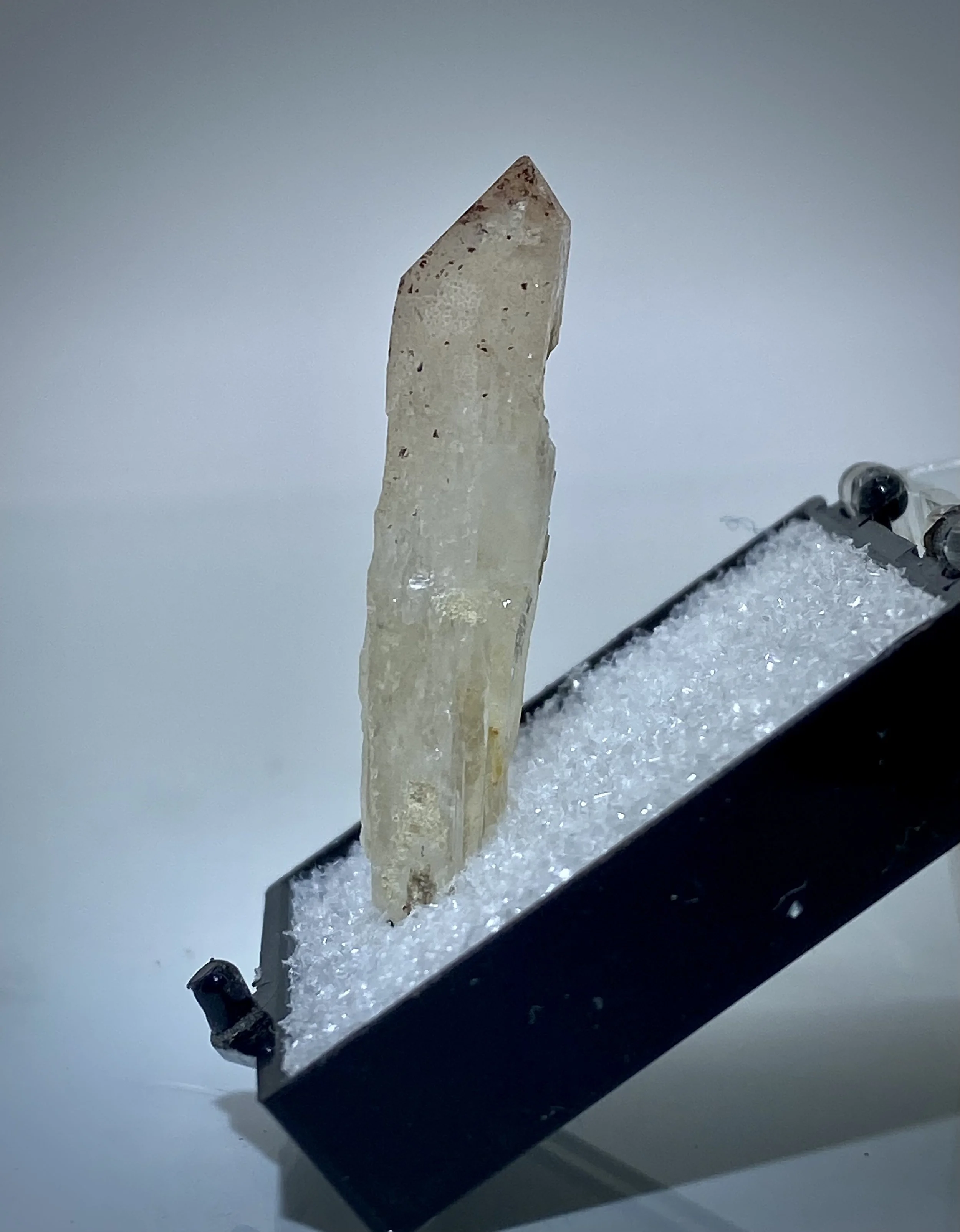 Raspberry Quartz - Denny Mountain, King County, Washington  2.jpeg