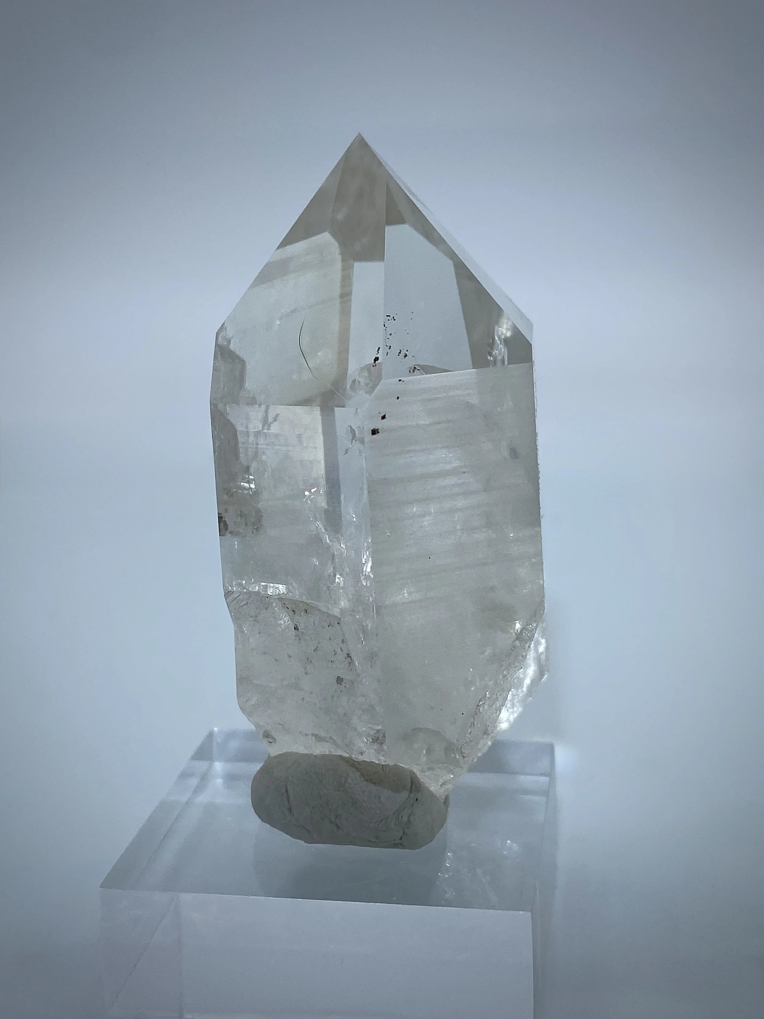 CLEAR QUARTZ -  FORESTHILL, PLACER COUNTY, CALIFORNIA 4.jpeg