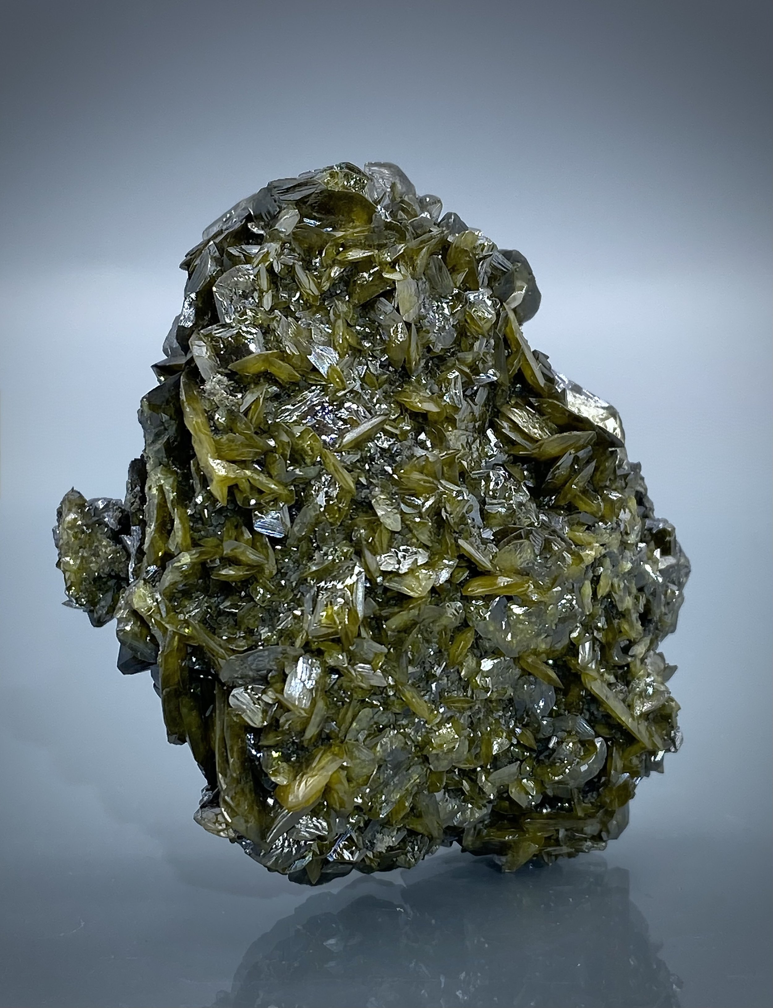 Wulfenite -San Francisco Mine, Sierra Prieta,  Municipio de Cucurpe, Sonora, Mexico6.jpeg