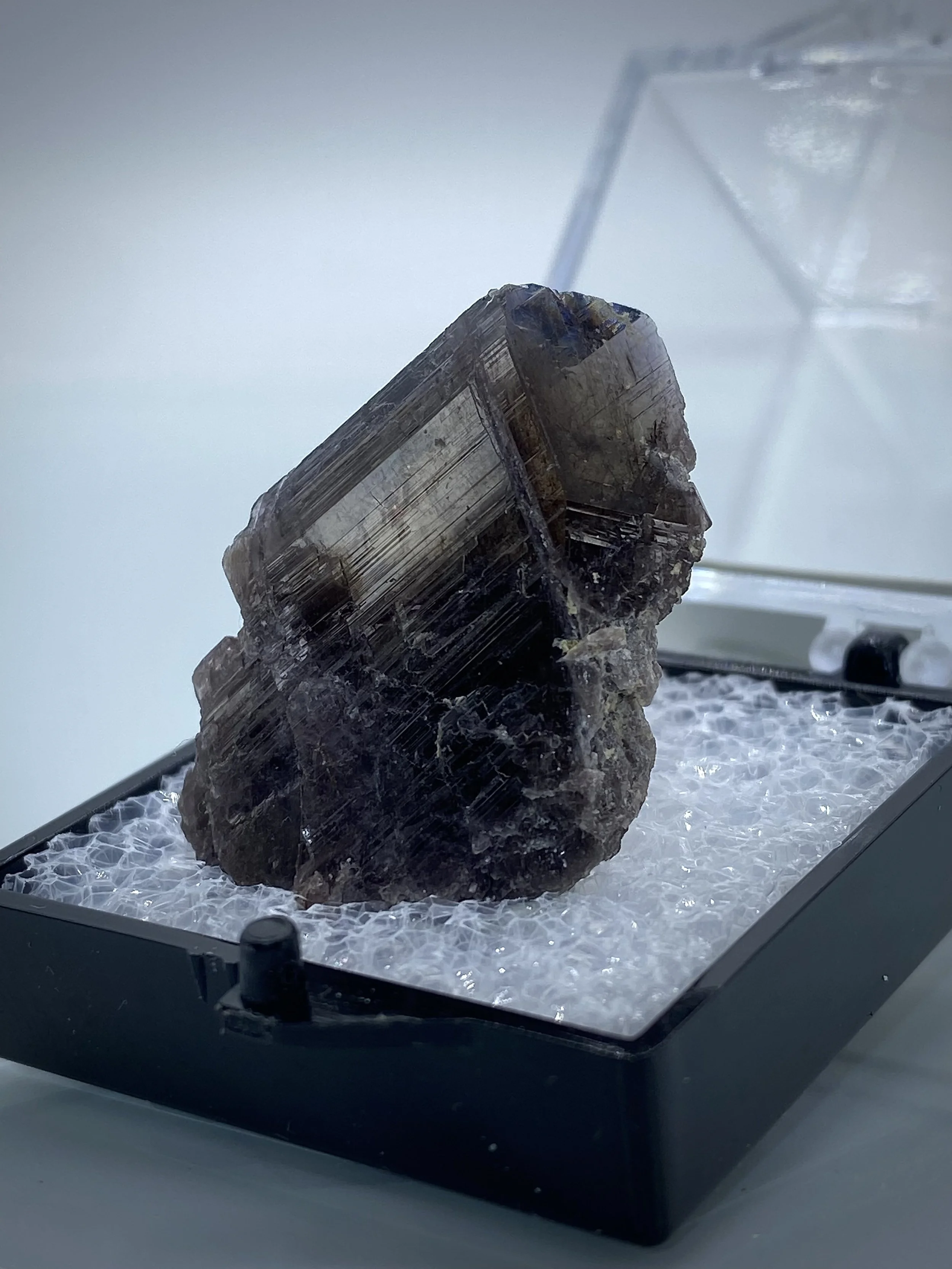 FERROAXINITE - NEW MELONES DAM, CALIFORNIA 3.jpeg