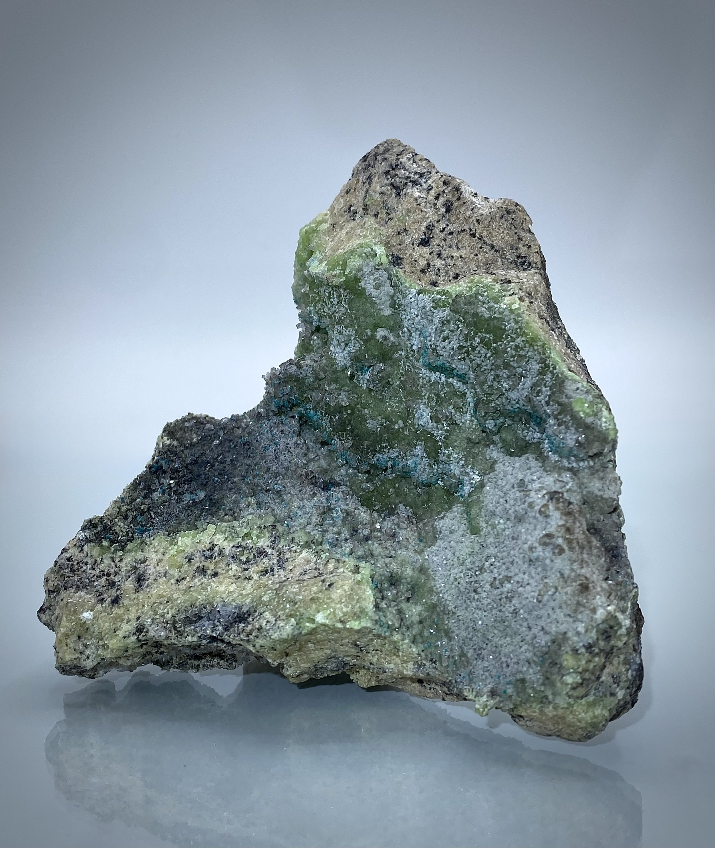 HEMIMORPHITE ON SMITHSONITE - 79 MINE ARIZONA 4.jpeg