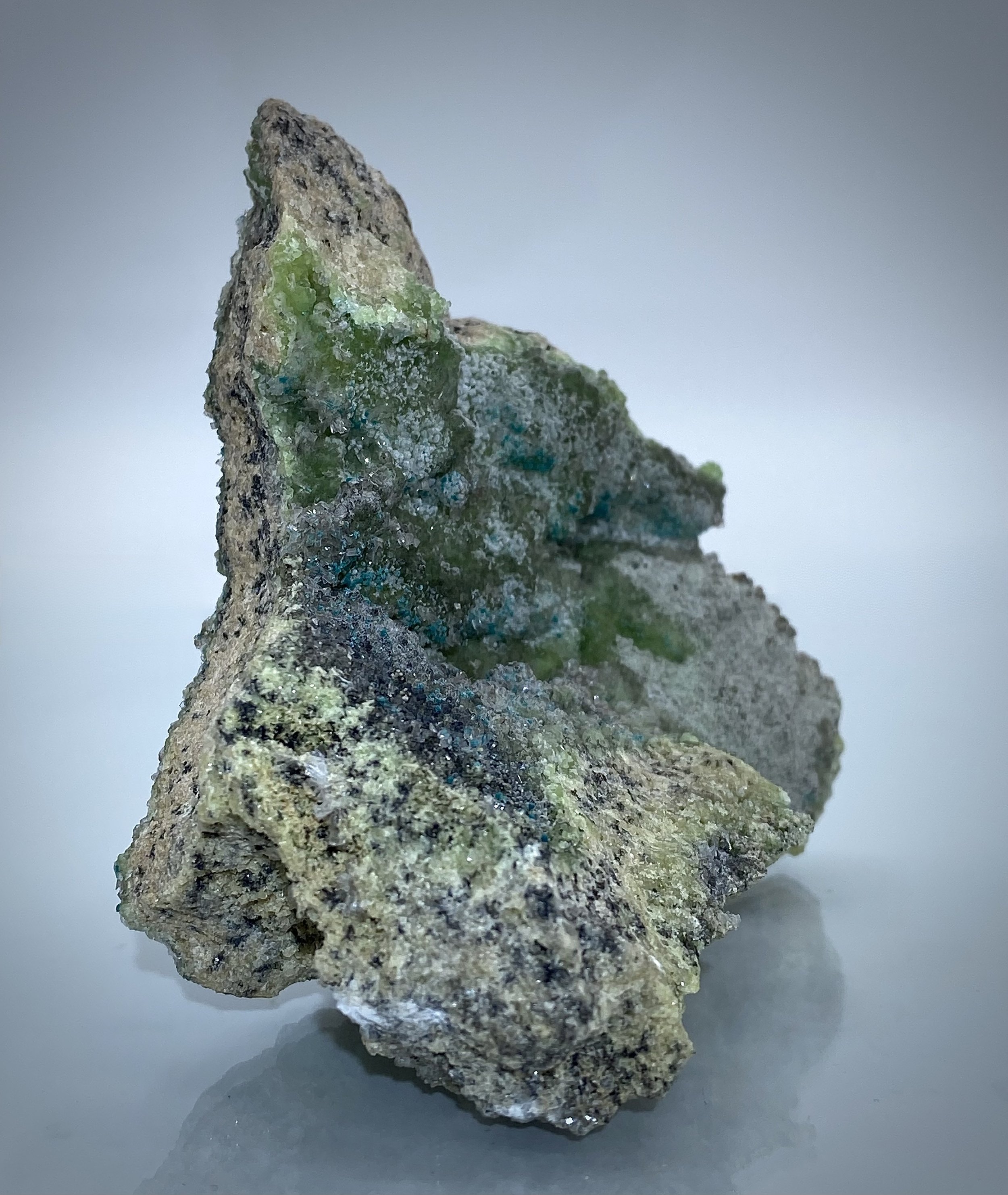HEMIMORPHITE ON SMITHSONITE - 79 MINE ARIZONA 6.jpeg