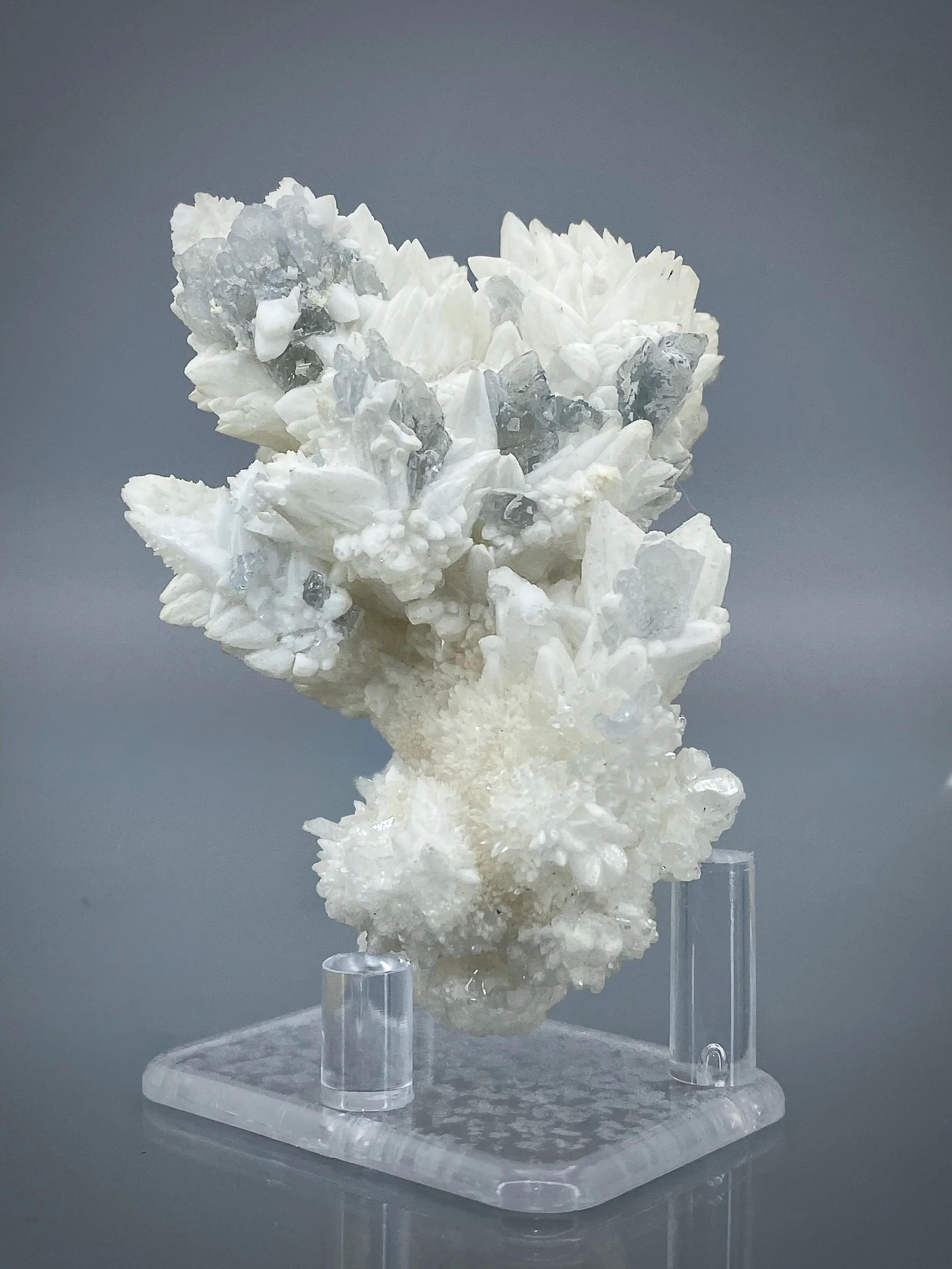 CELESTINE ON CALCITE-MOJINA MINE MEXICO4.jpeg