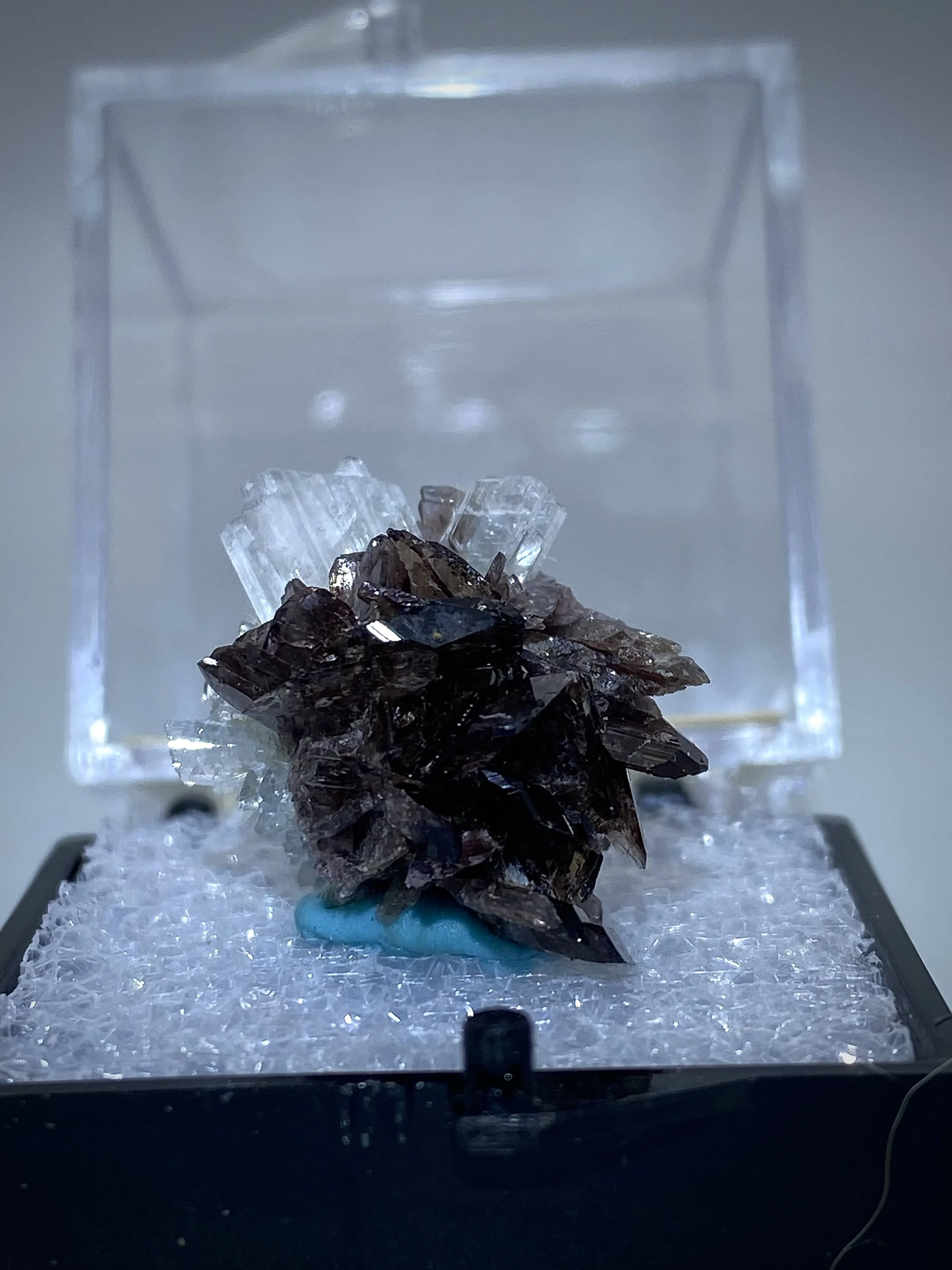 Axinite(Fe), California