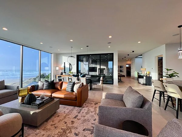 coastal-living-room-studio-garrison-mobile.jpg