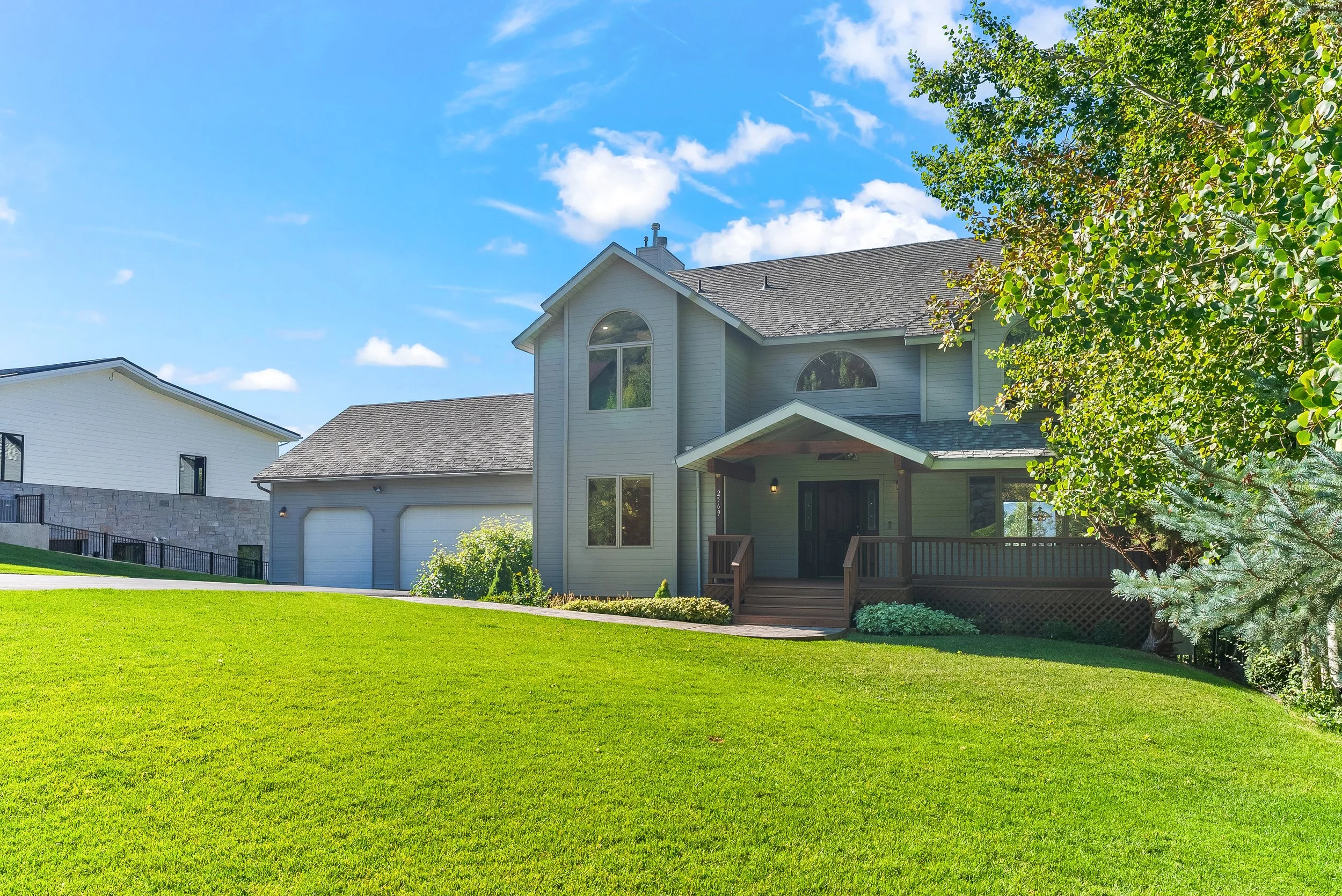 BRITT CHUDLEIGH REAL ESTATE RESIDENTIAL AND RESORT REALTOR IN PARK