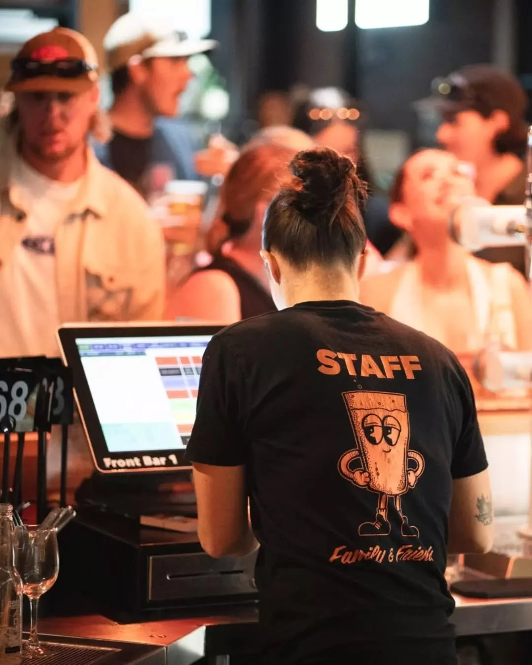 The weekend is almost here &hellip; and all the fun is right here at the Tav!

Kick off the weekend tomorrow night by joining in the Chase the Ace fun, then Saturday gather your crew and get ready to sing along to your favourite tunes for Musical Bin