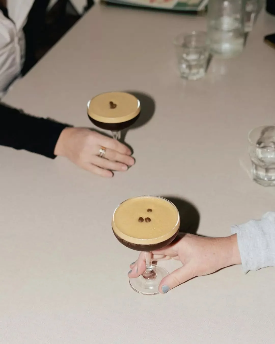 Did someone order an Espresso Martini? 🍸

Smooth, boozy and made for kicking off the night at Eaton. Ordering a round is always a good decision at the Tav.