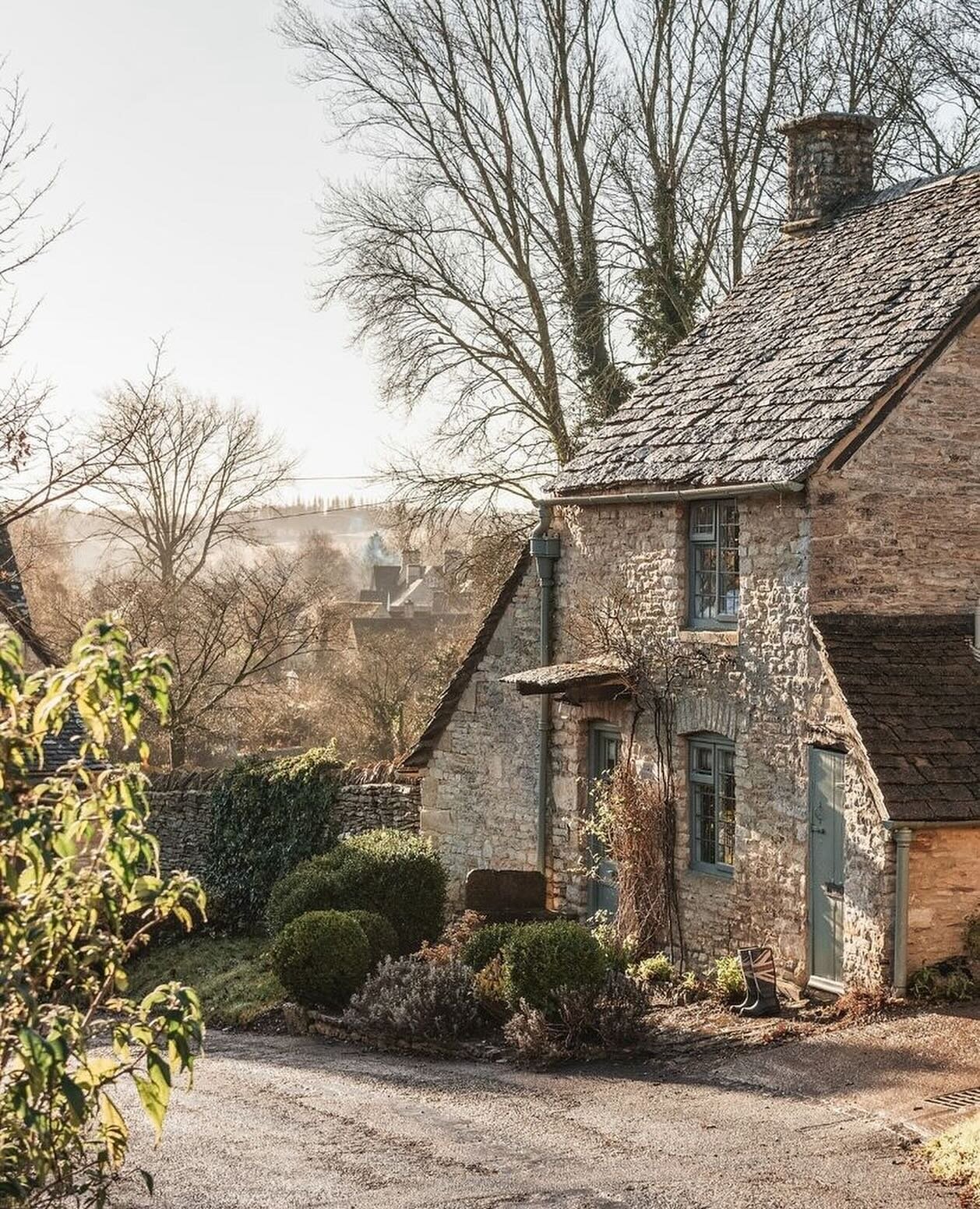 The best way to experience life as a local in The Cotswolds is by booking a self-catering stay in a Cotswolds village or town.

There is nothing like waking up on a brisk winters morning than in the cosy embrace of a charming Cotswold home. We&rsquo;