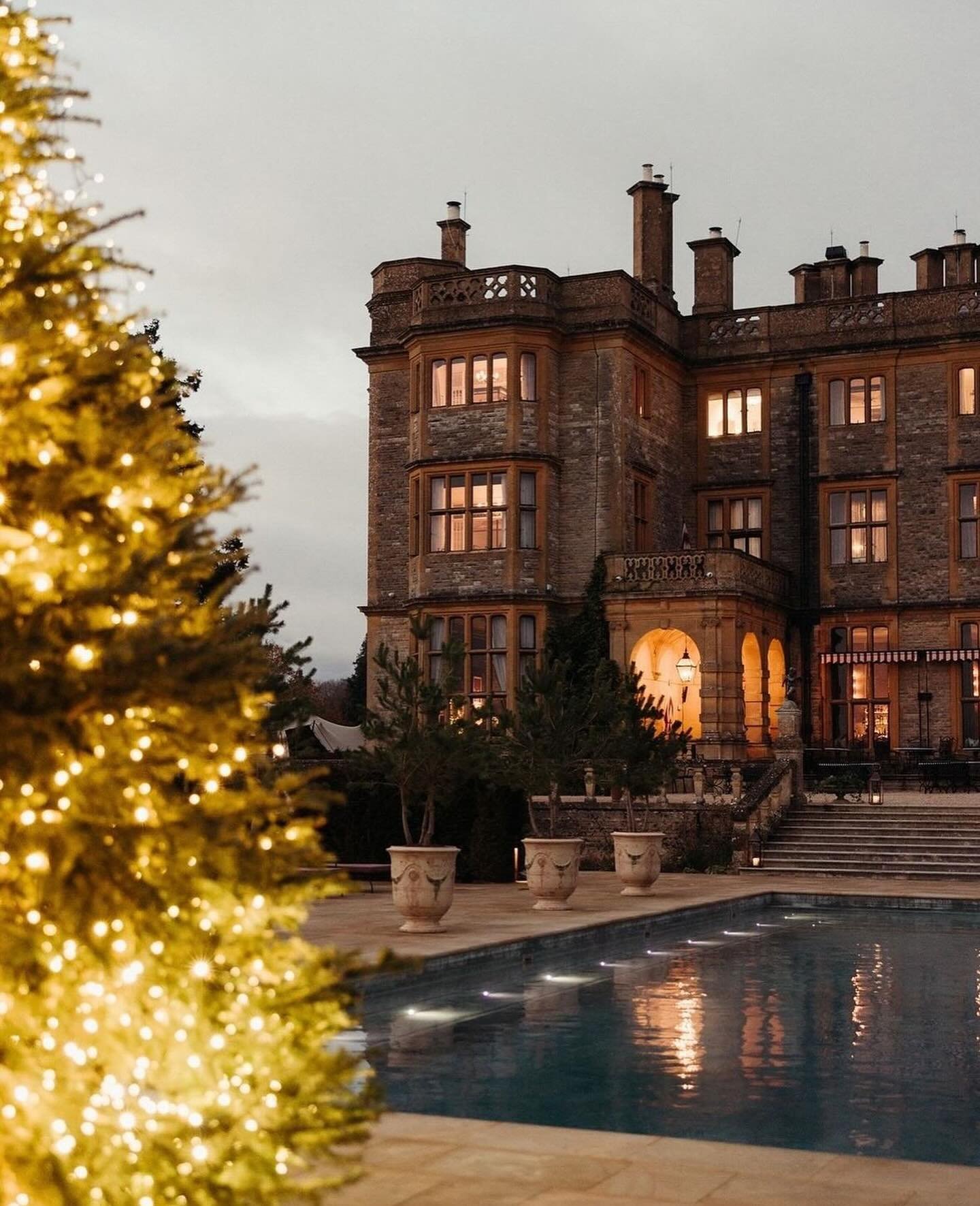 The magic of Christmas is tiptoeing ever closer...

It&rsquo;s just a matter of weeks until Estelle Manor is transformed for the remainder of the year. On Monday
18th November, the estate will become a truly enchanting wonderland, with two beautiful 