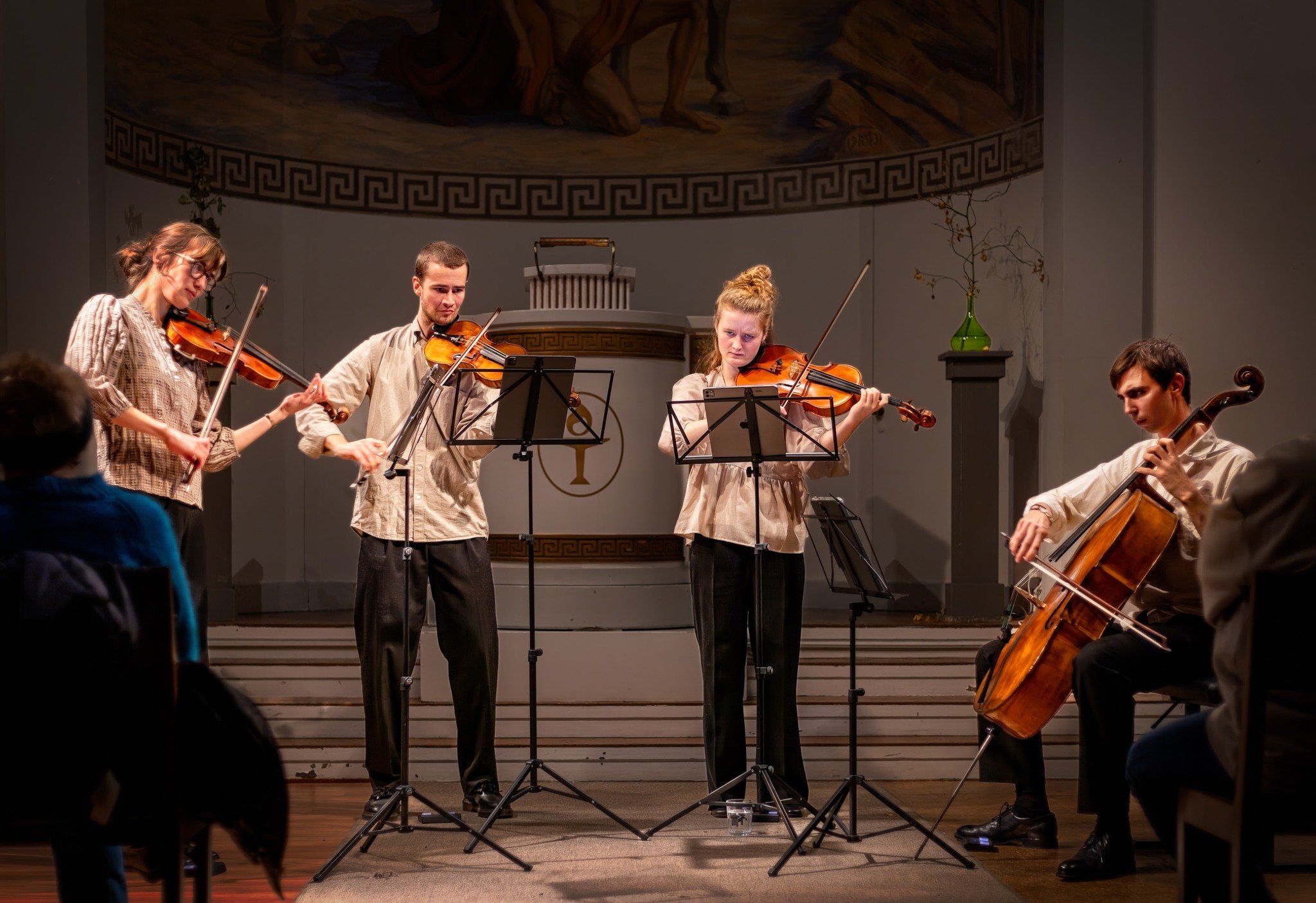 &Oslash;sterbro Kammermusikfestival er lige om hj&oslash;rnet!

Det bliver fra d. 12. - 15. juni og festivalprogrammet indeholder b&aring;de talks, poesi, mad og fantastisk musik 🎶

G&aring; fx ikke glip af vores koncert med folketoner &ndash; Bart&