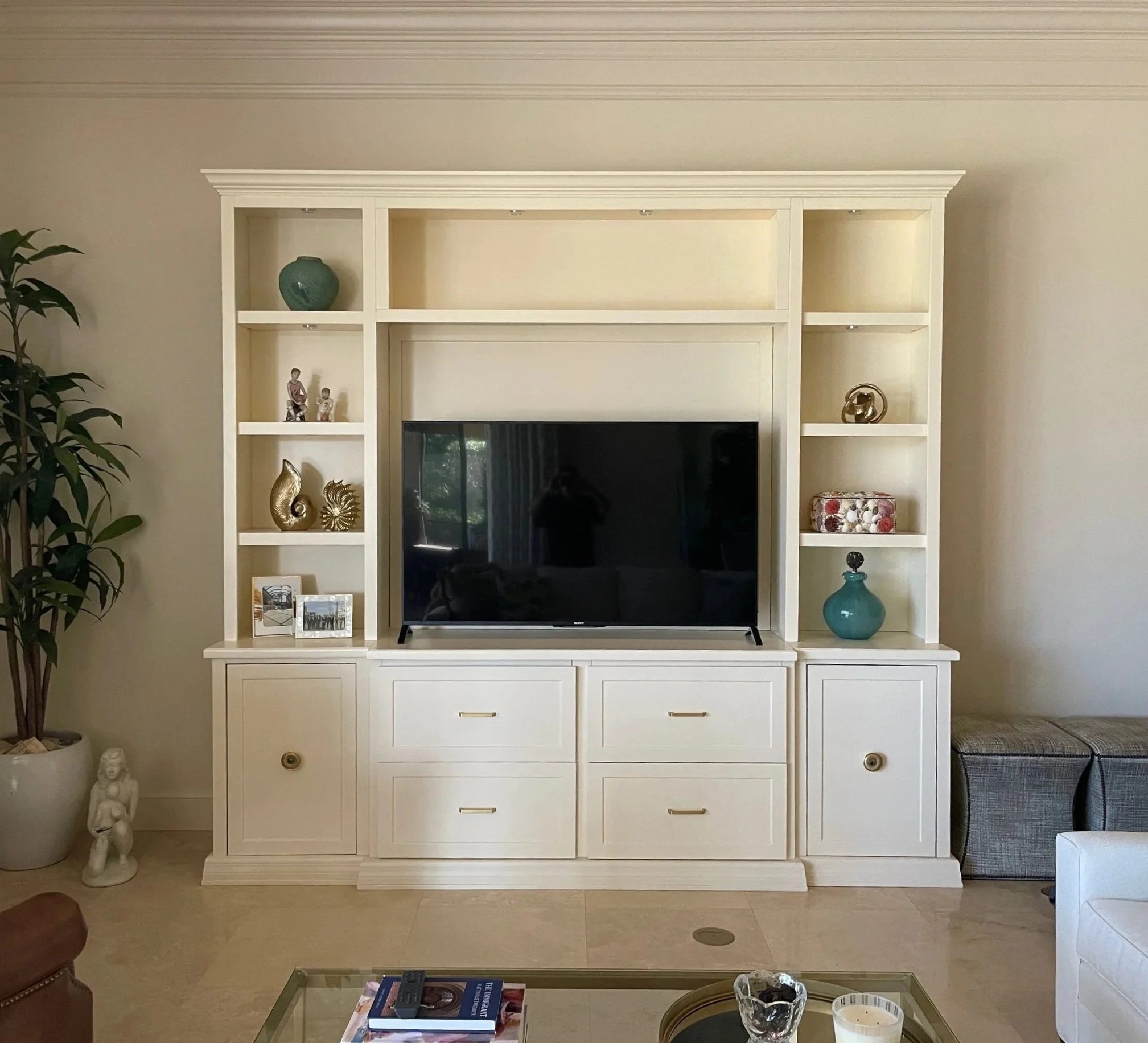 Size: 9.5' wide x 9' high   •  Style: Traditional  •  Finish: Custom Match in Satin   •  Features include Birch Drawers and 10pc Light Kit (See Pic 2)