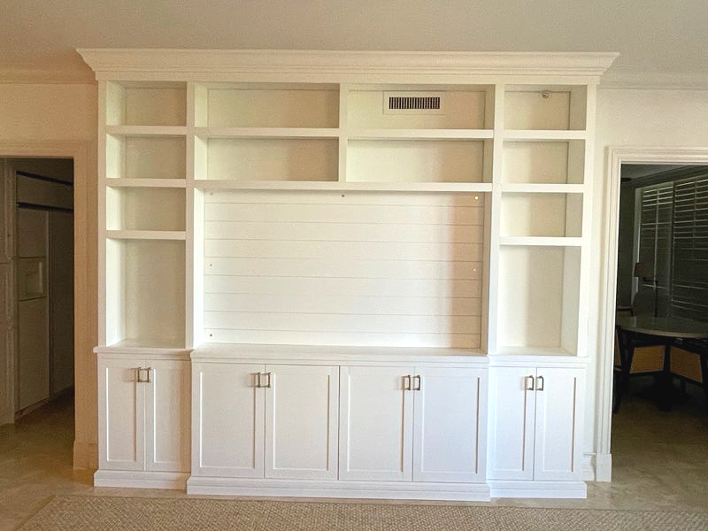 Size: 10' wide x 8' high  •  Style: Traditional  •  Finish: Custom Match in Satin • Soft-close Recessed Panel Doors • Horizontal Shiplap Center Panel