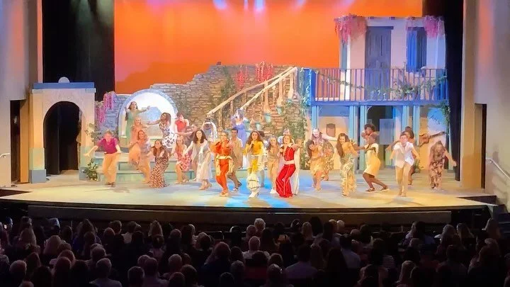 Throwback to our 2019 production of Mamma Mia. After a tech week hurricane (literally- we had to cue during the day on opening <a href=