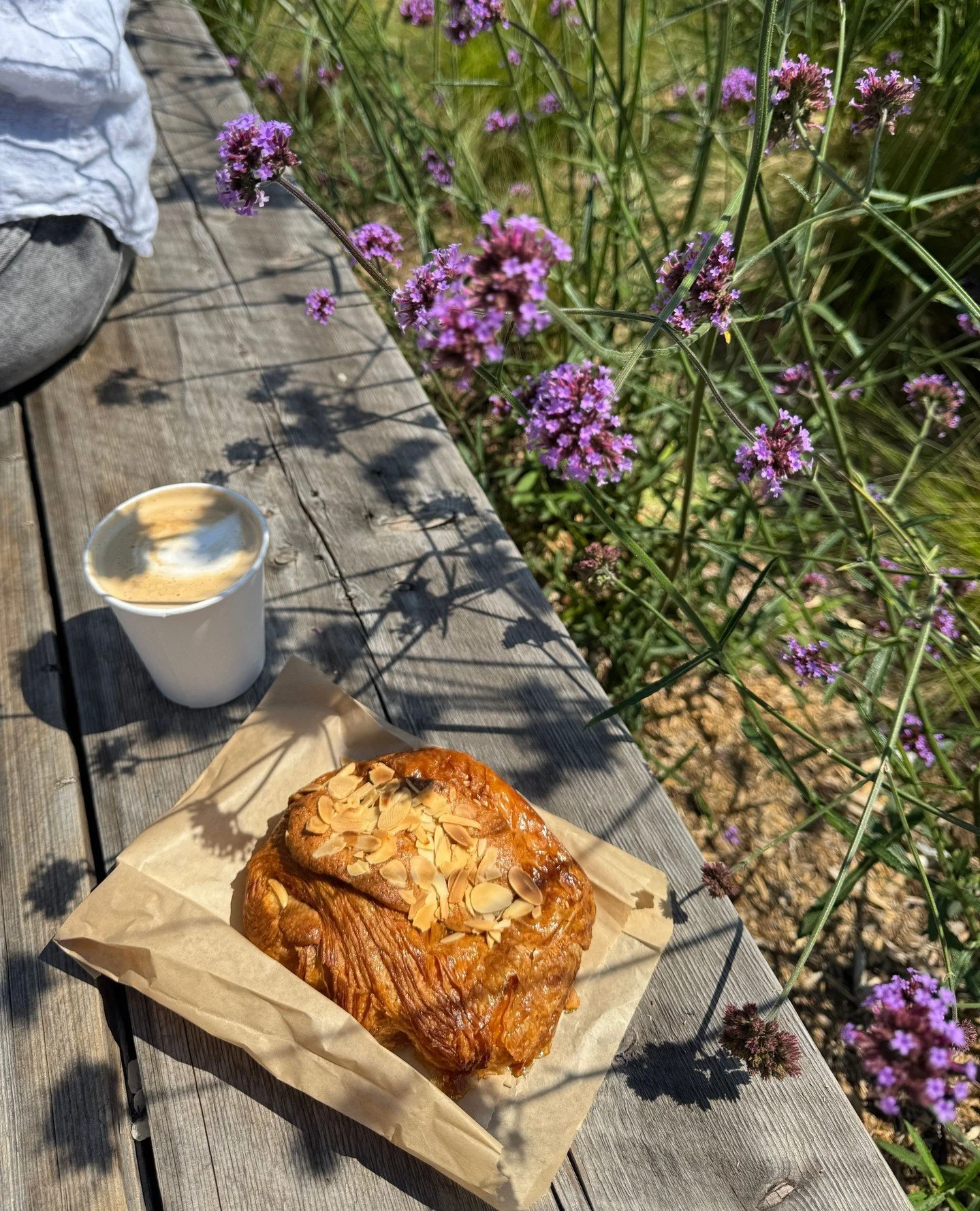 Dreaming of summer and this flaky pastry from Sagaponack General store. 🌾🥐