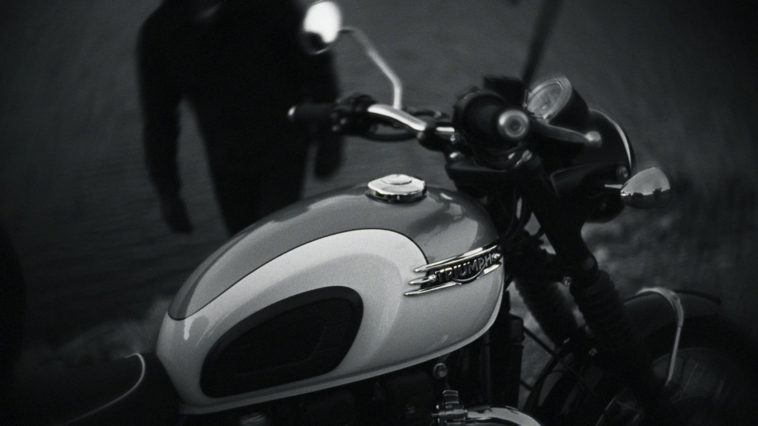 [01] TRIUMPH MOTORCYCLES | TRUE ORIGINALS NEVER SETTLE 