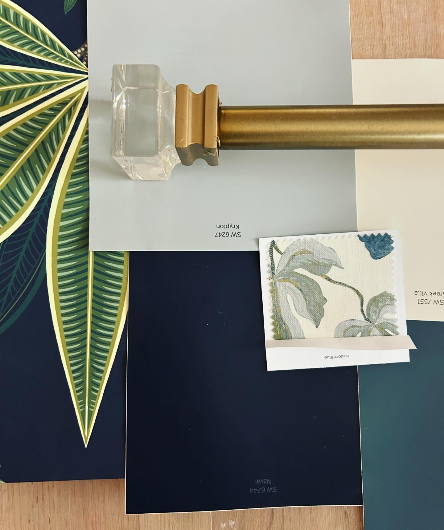 Vibe check! Finally getting to some of the fun details of a renovation project! Working on making sure that adjacent rooms are cohesive, flow, and highlight our favorite accents!
