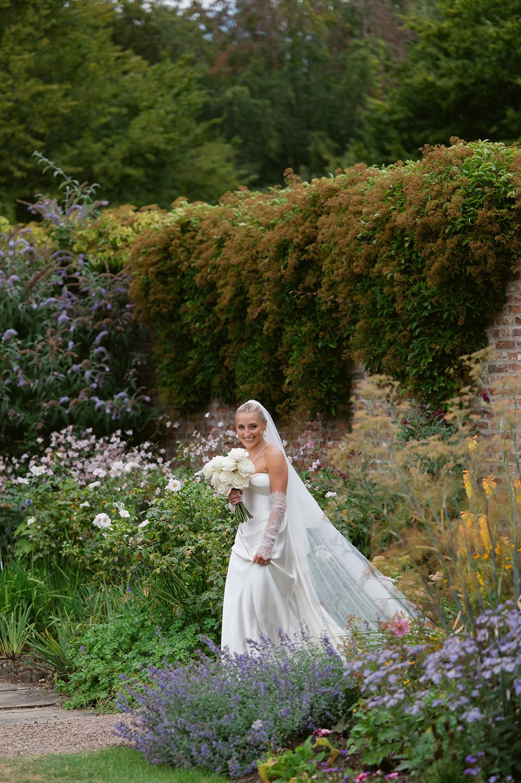 Nina-Callum-Saltmarshe-Hall-322 copy.jpg